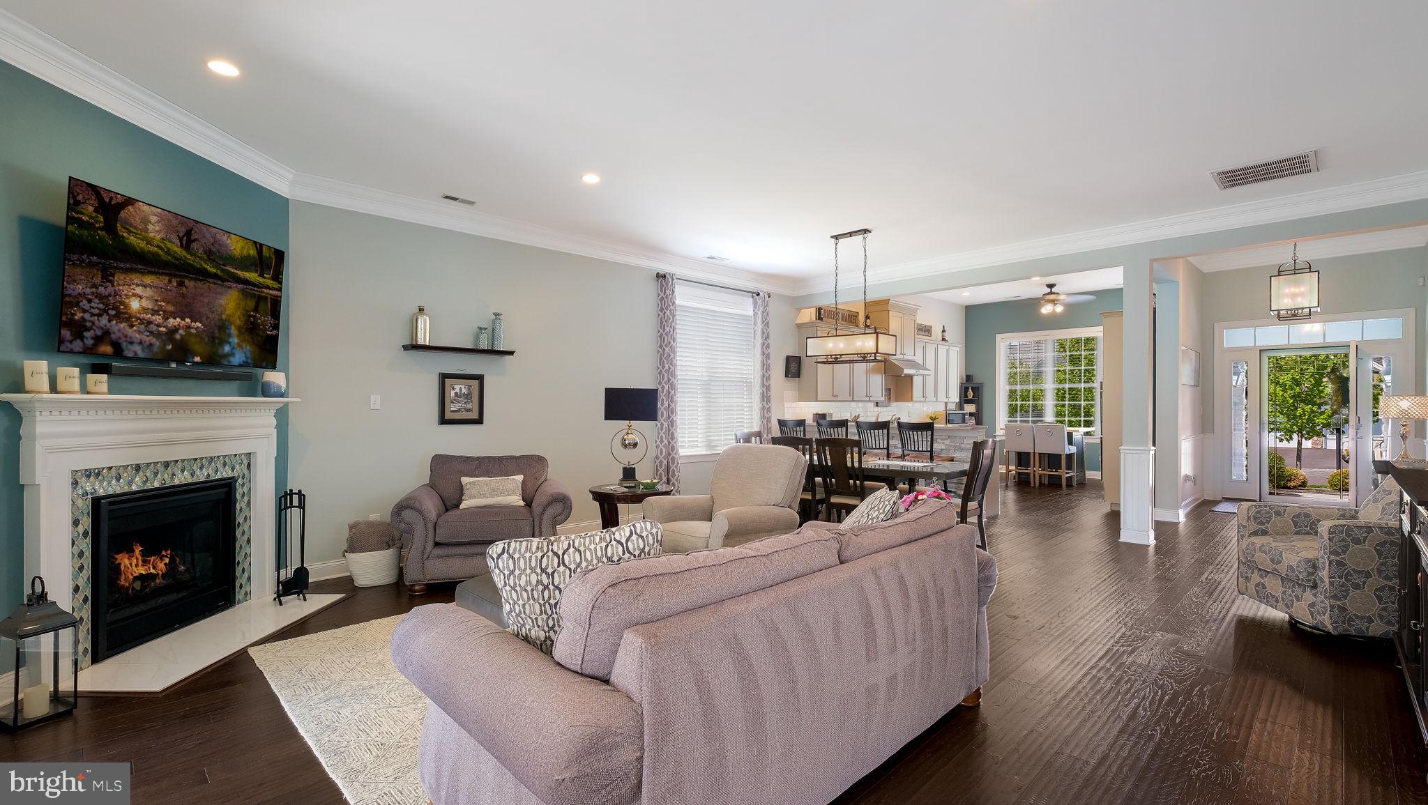 MEADOW GLEN - Residential