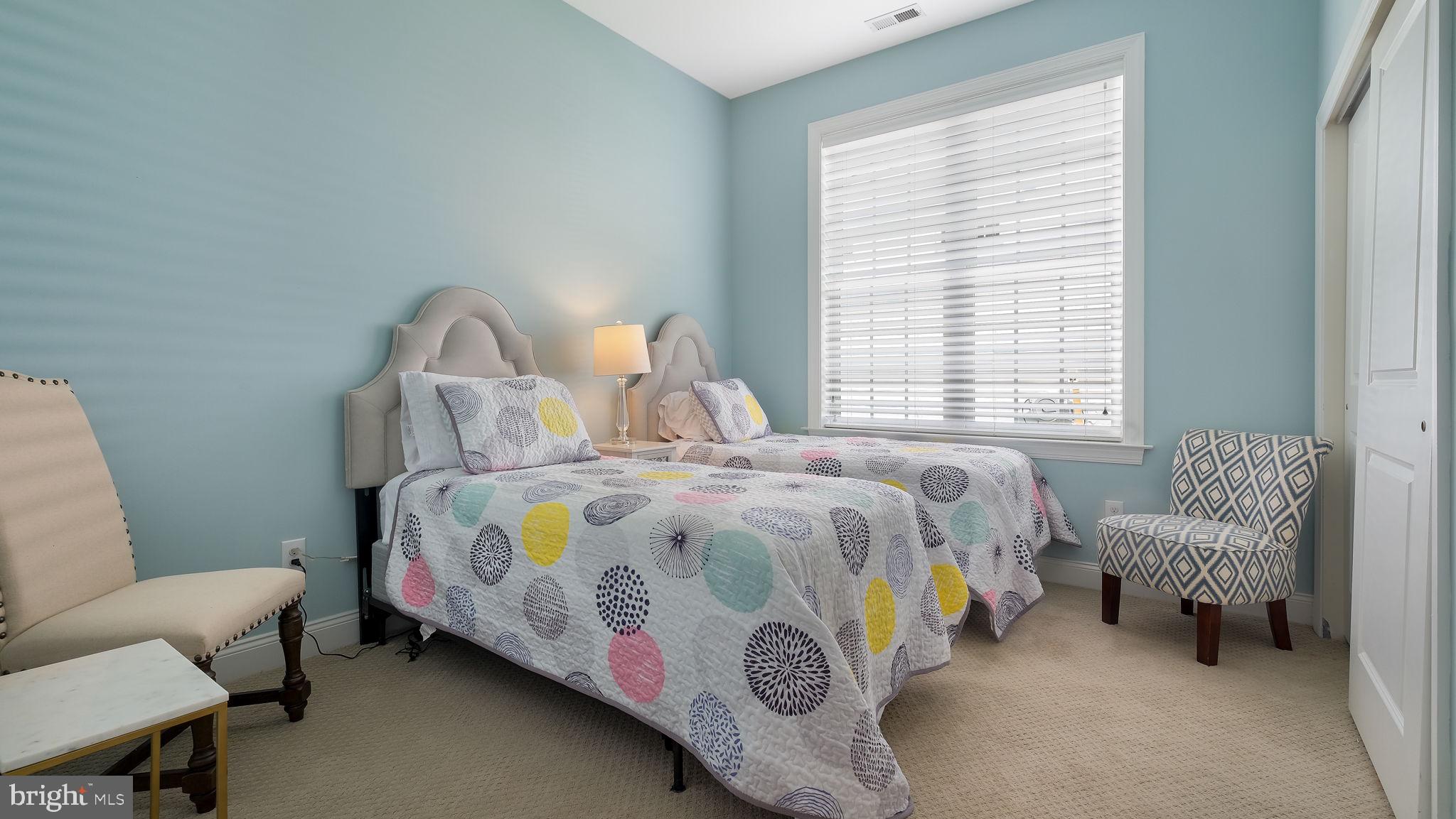 MEADOW GLEN - Residential