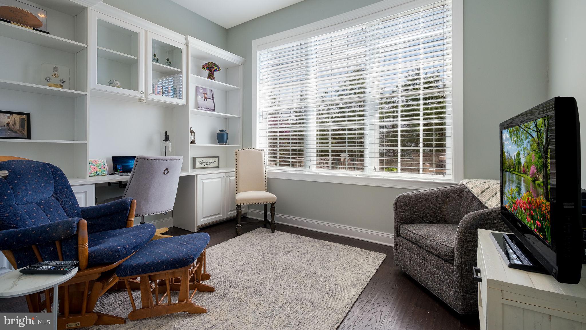 MEADOW GLEN - Residential