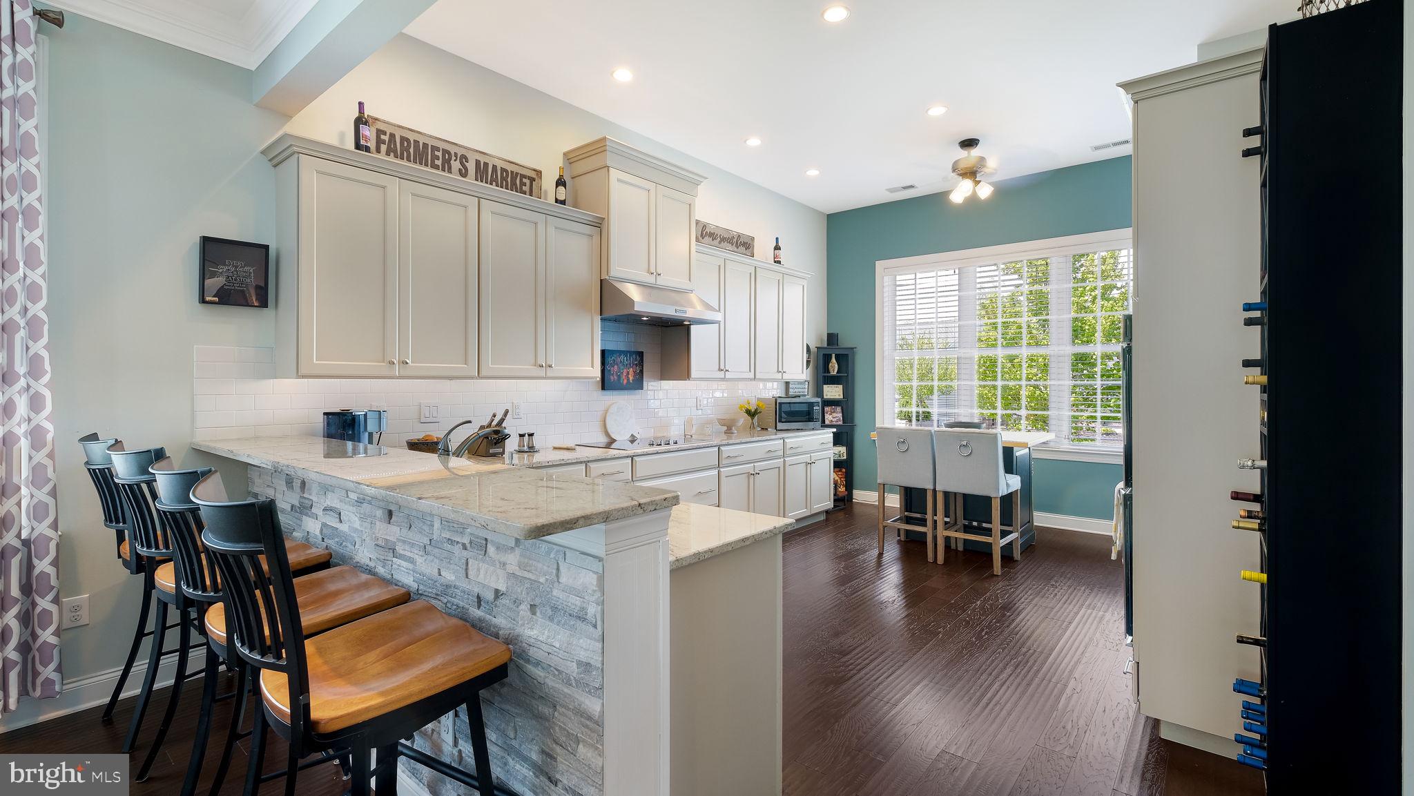MEADOW GLEN - Residential