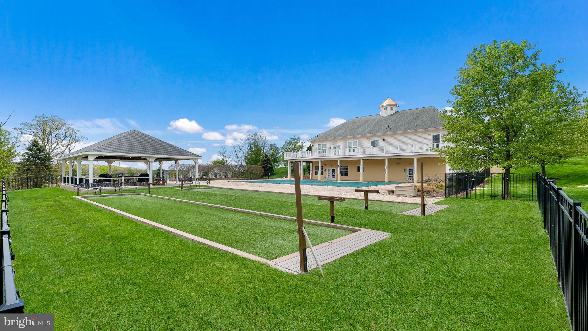 MEADOW GLEN - Residential