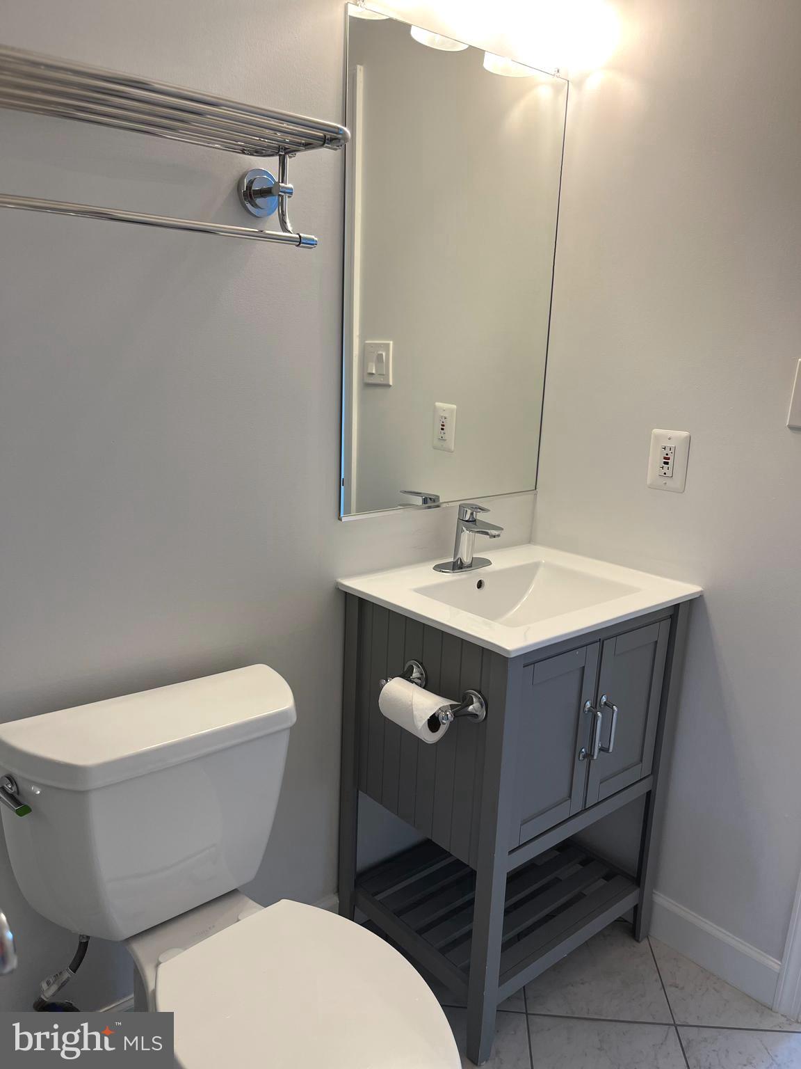 ROYAL COURT - Residential Lease