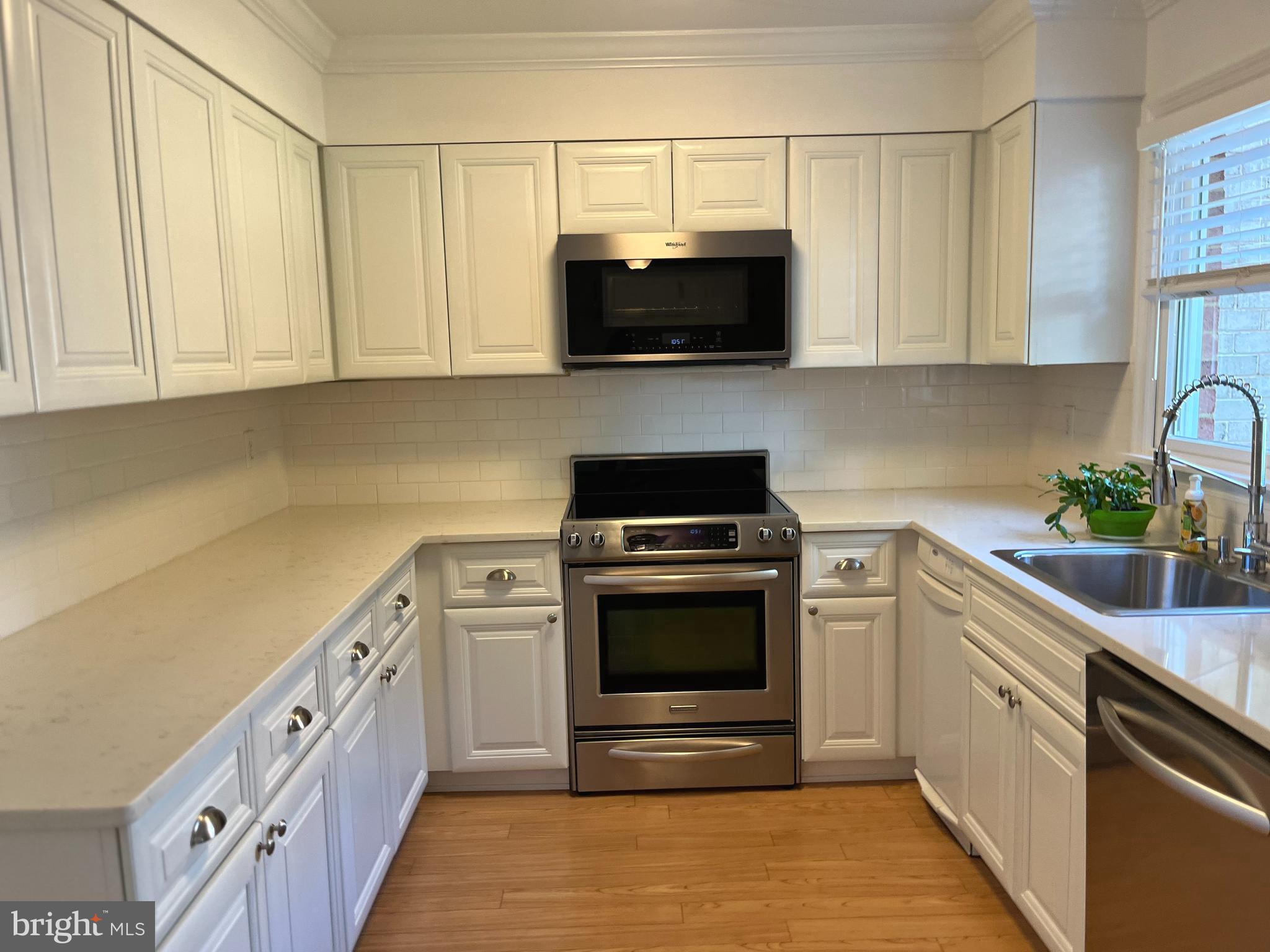 ROYAL COURT - Residential Lease