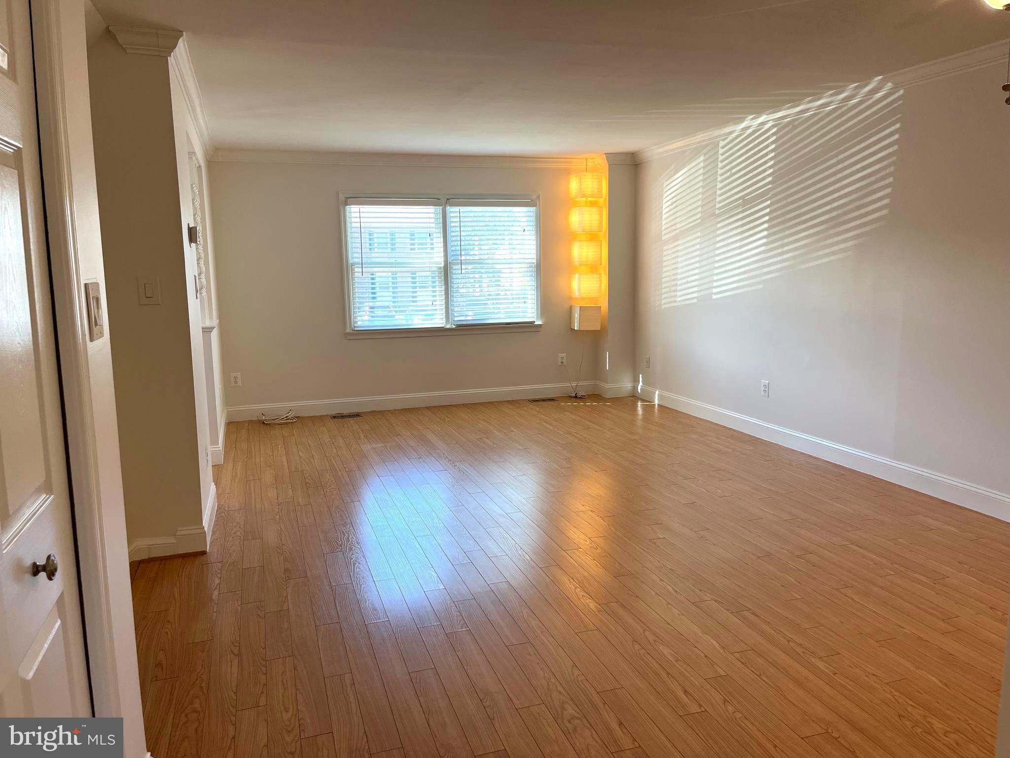 ROYAL COURT - Residential Lease