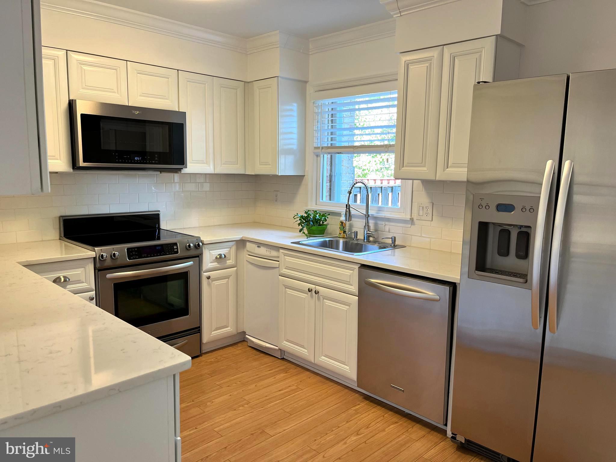 ROYAL COURT - Residential Lease