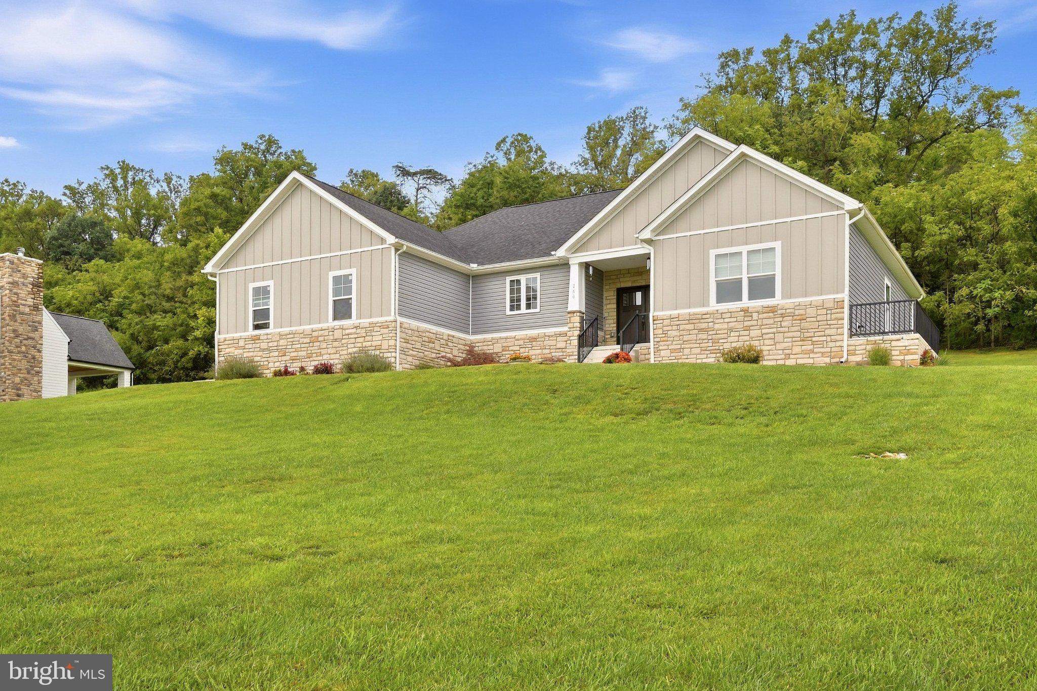 260 ELEGANT DRIVE