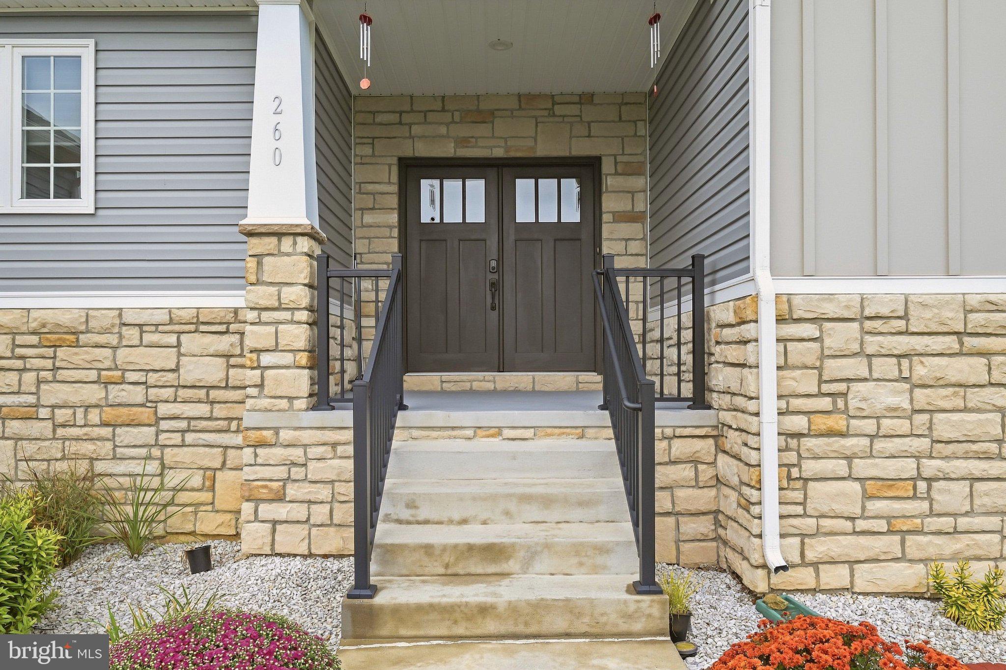 260 ELEGANT DRIVE