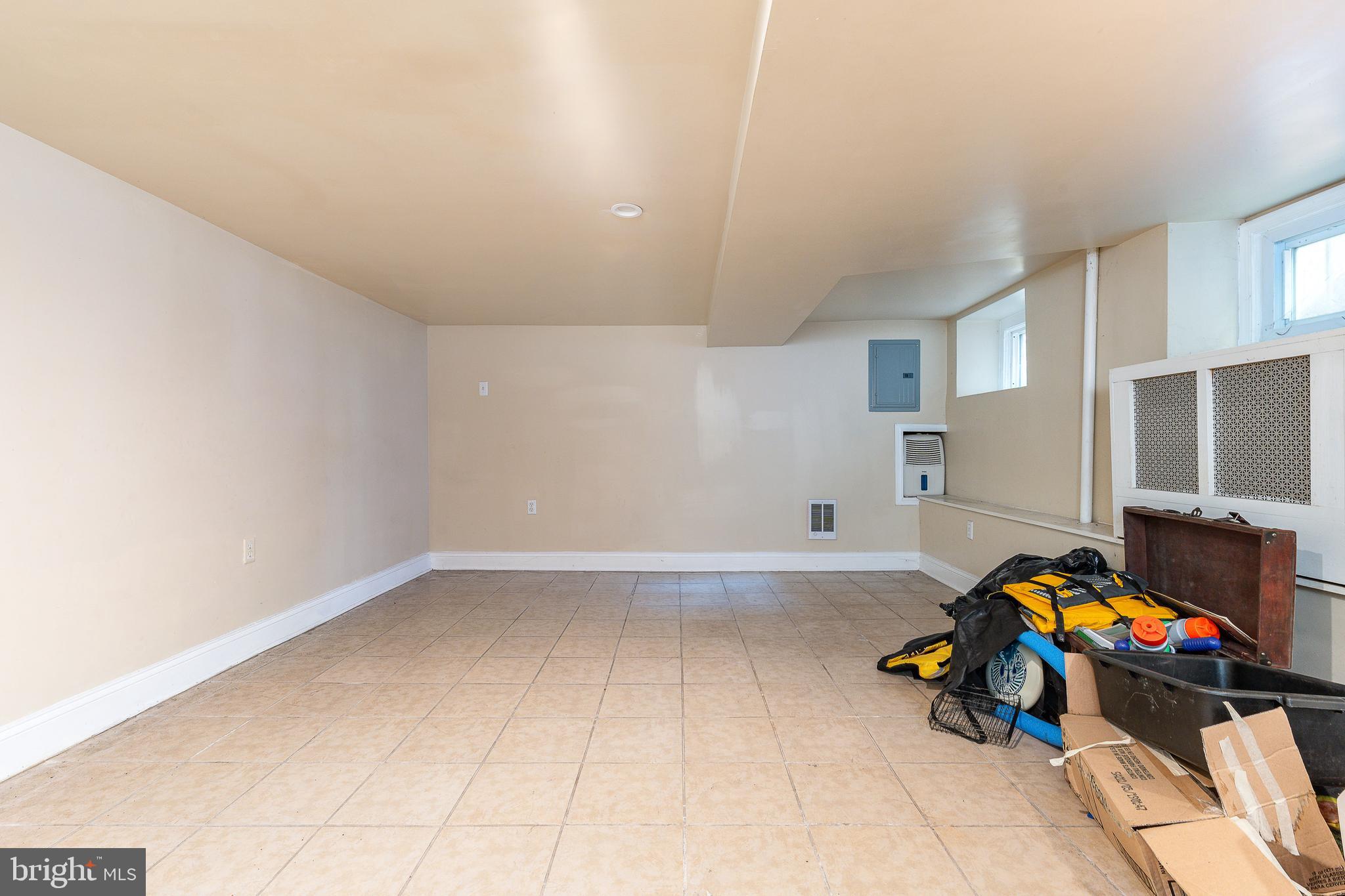 WEST PHILADELPHIA - Residential Income