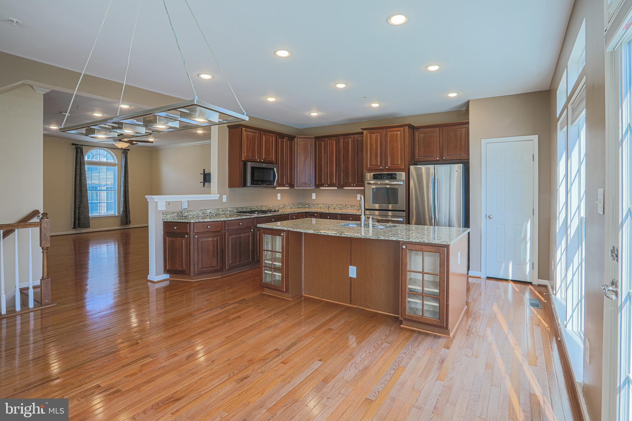 VILLAGES OF DORCHESTER - Residential Lease