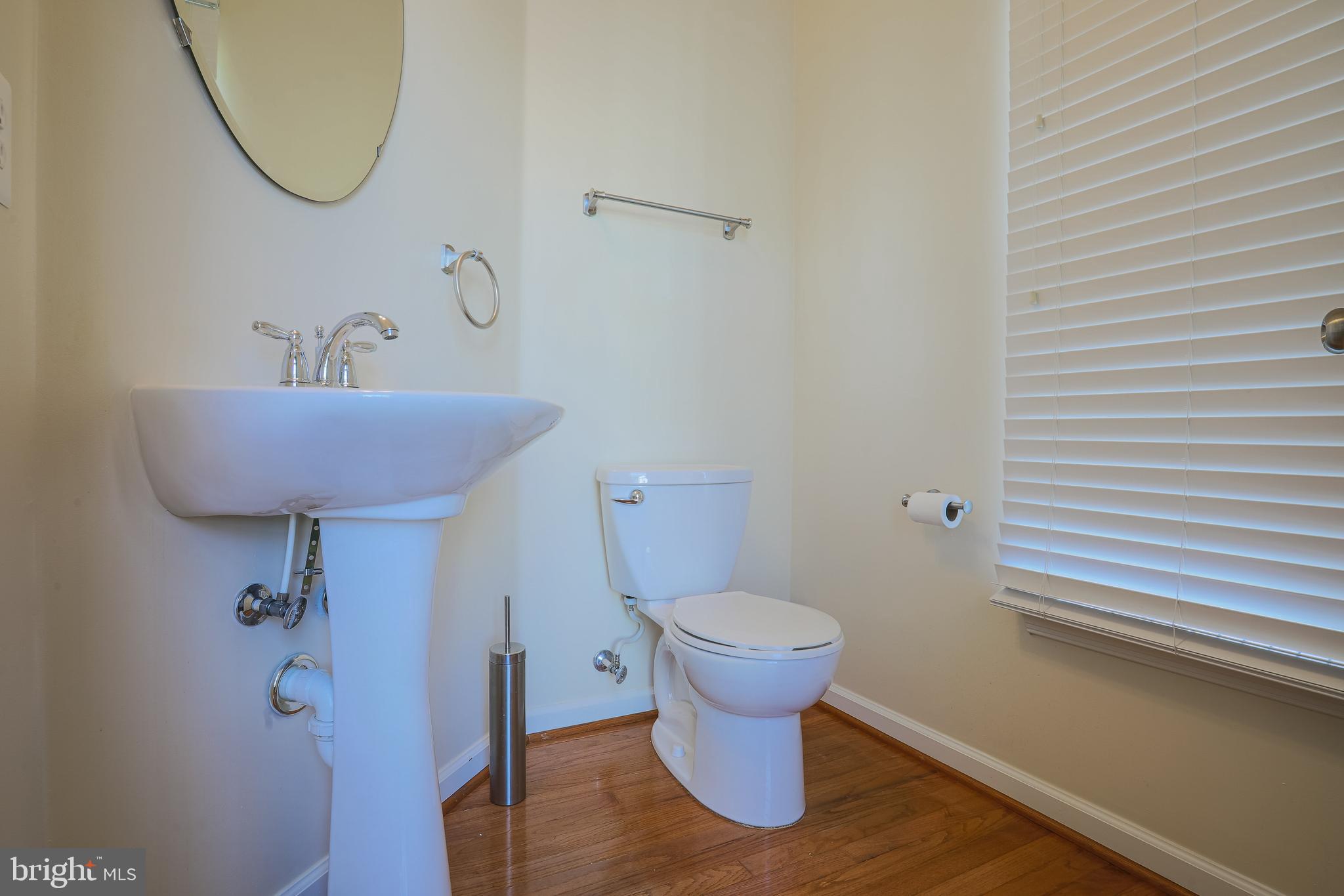 VILLAGES OF DORCHESTER - Residential Lease