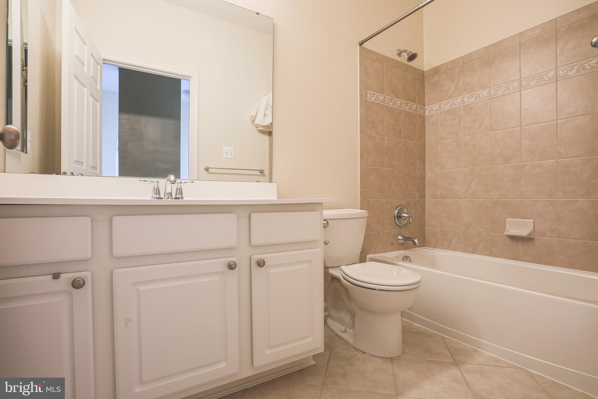 VILLAGES OF DORCHESTER - Residential Lease