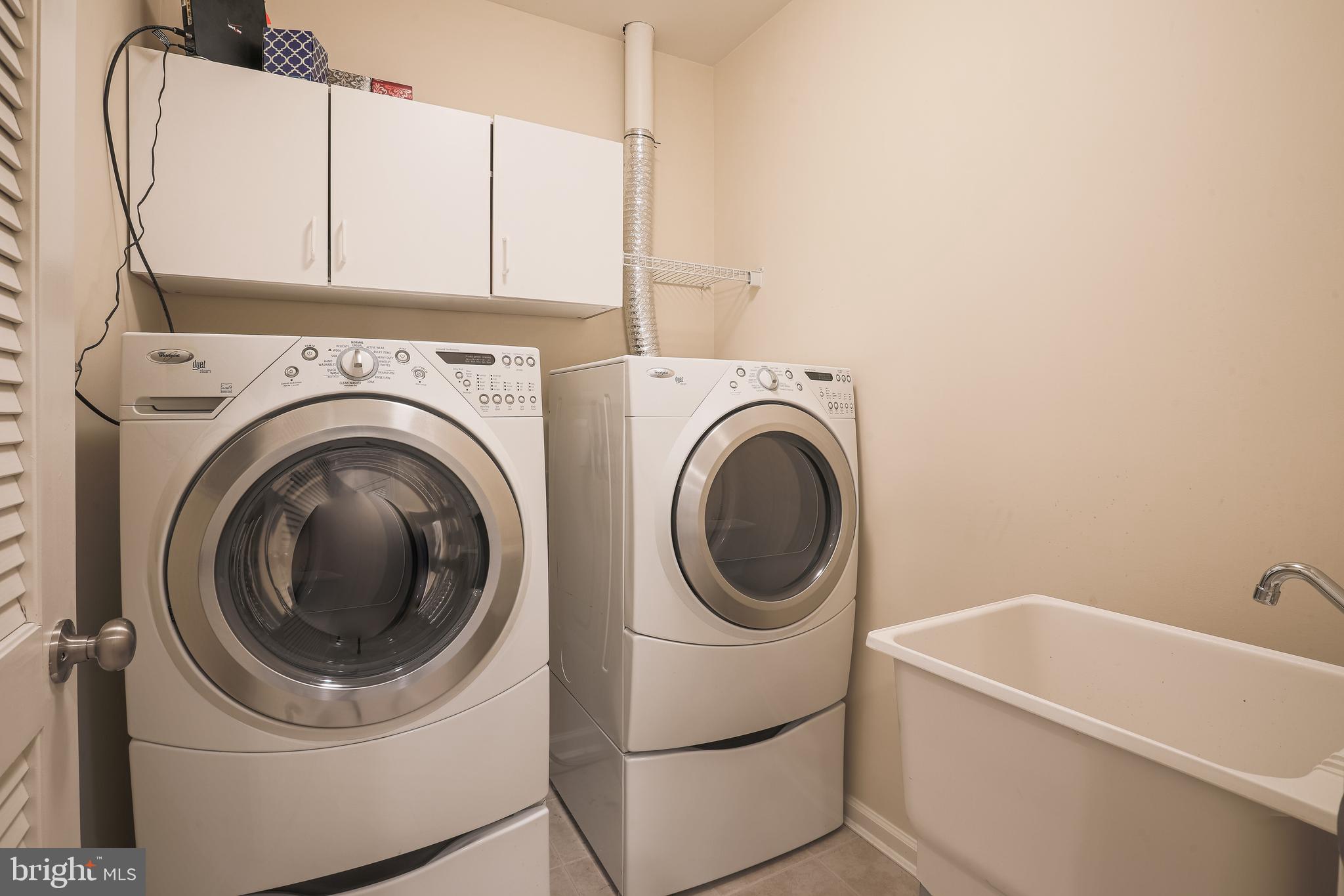 VILLAGES OF DORCHESTER - Residential Lease