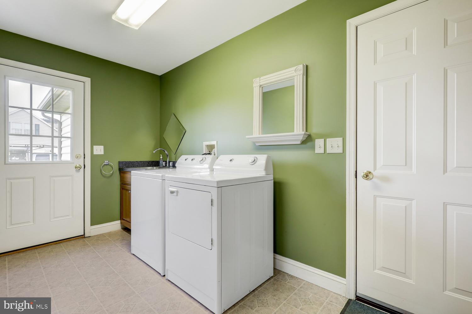 LEACOCK TWP - Residential