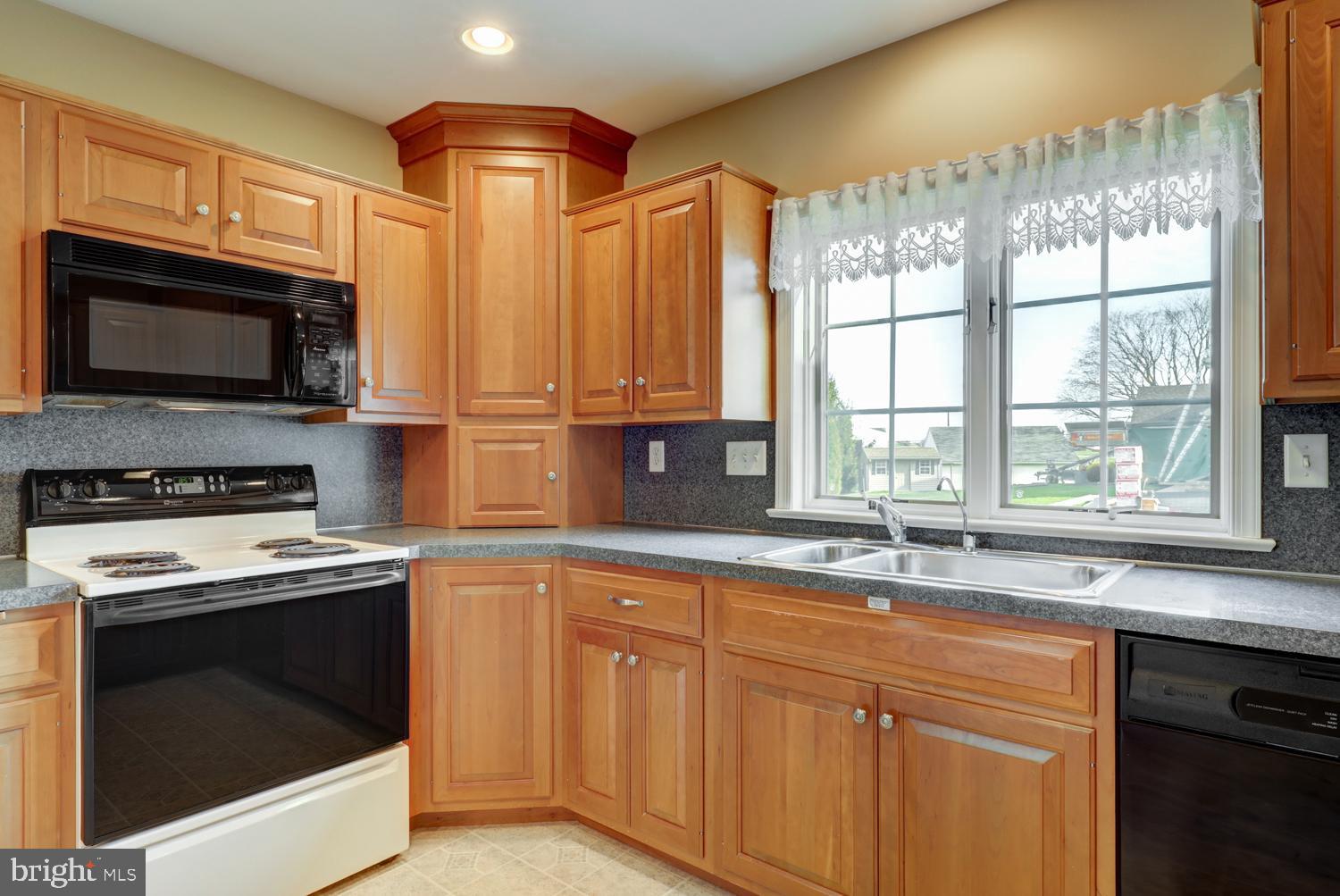 LEACOCK TWP - Residential