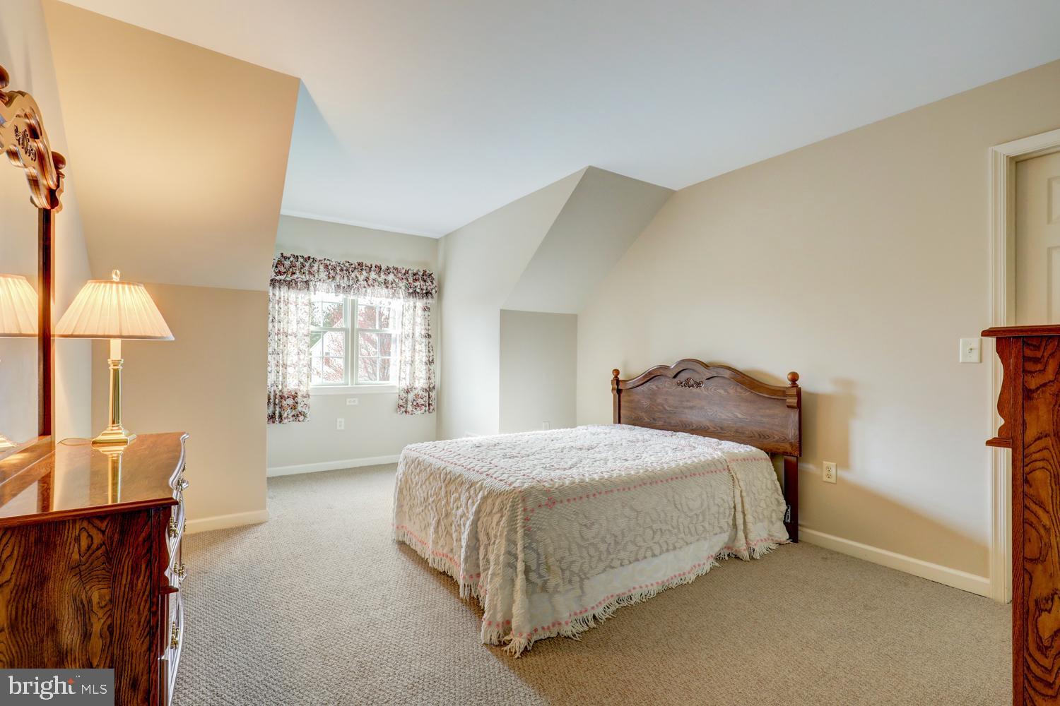 LEACOCK TWP - Residential