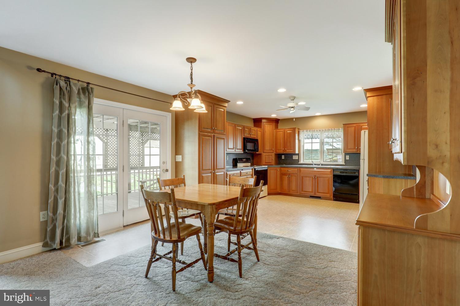 LEACOCK TWP - Residential