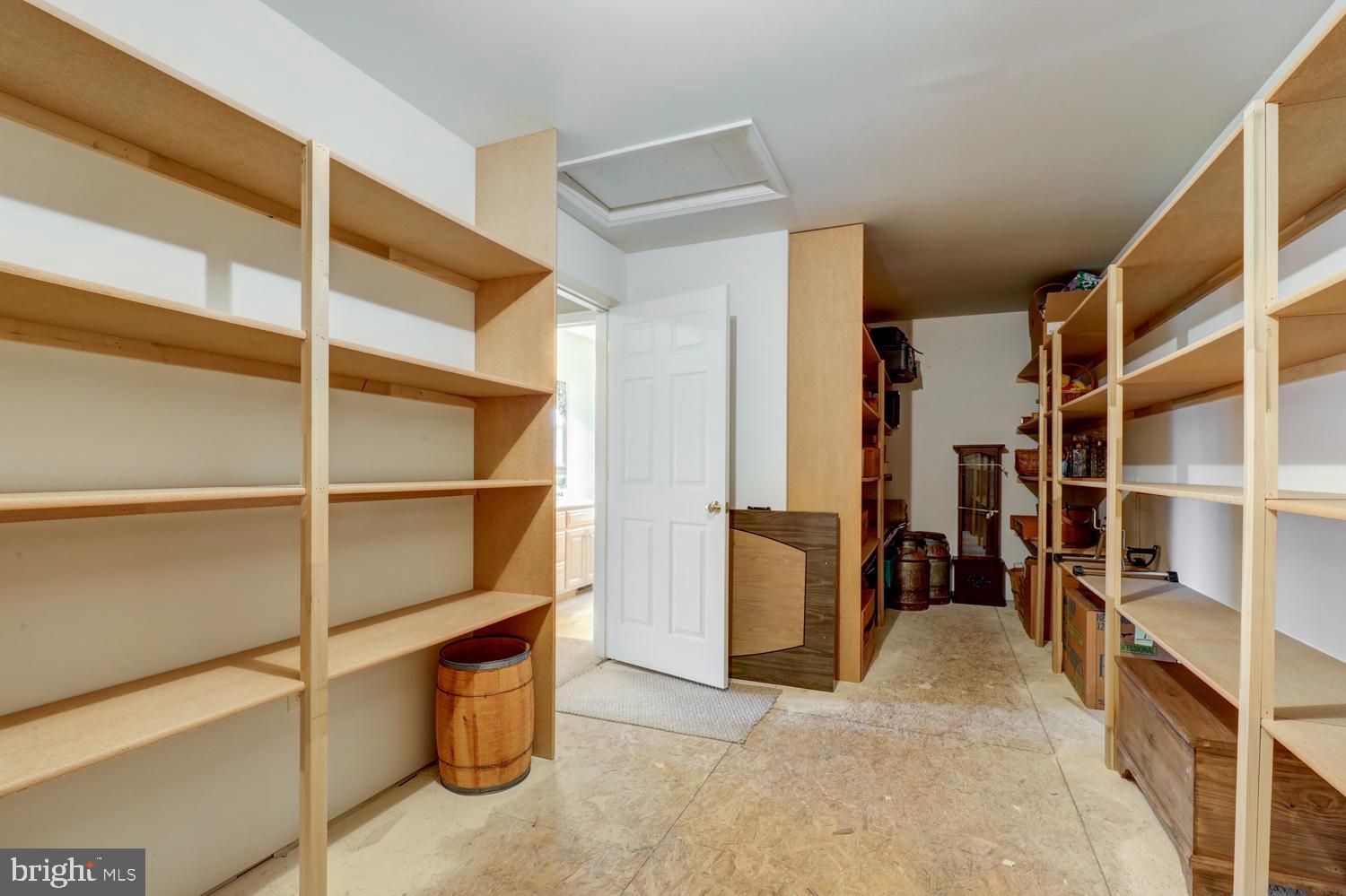 LEACOCK TWP - Residential