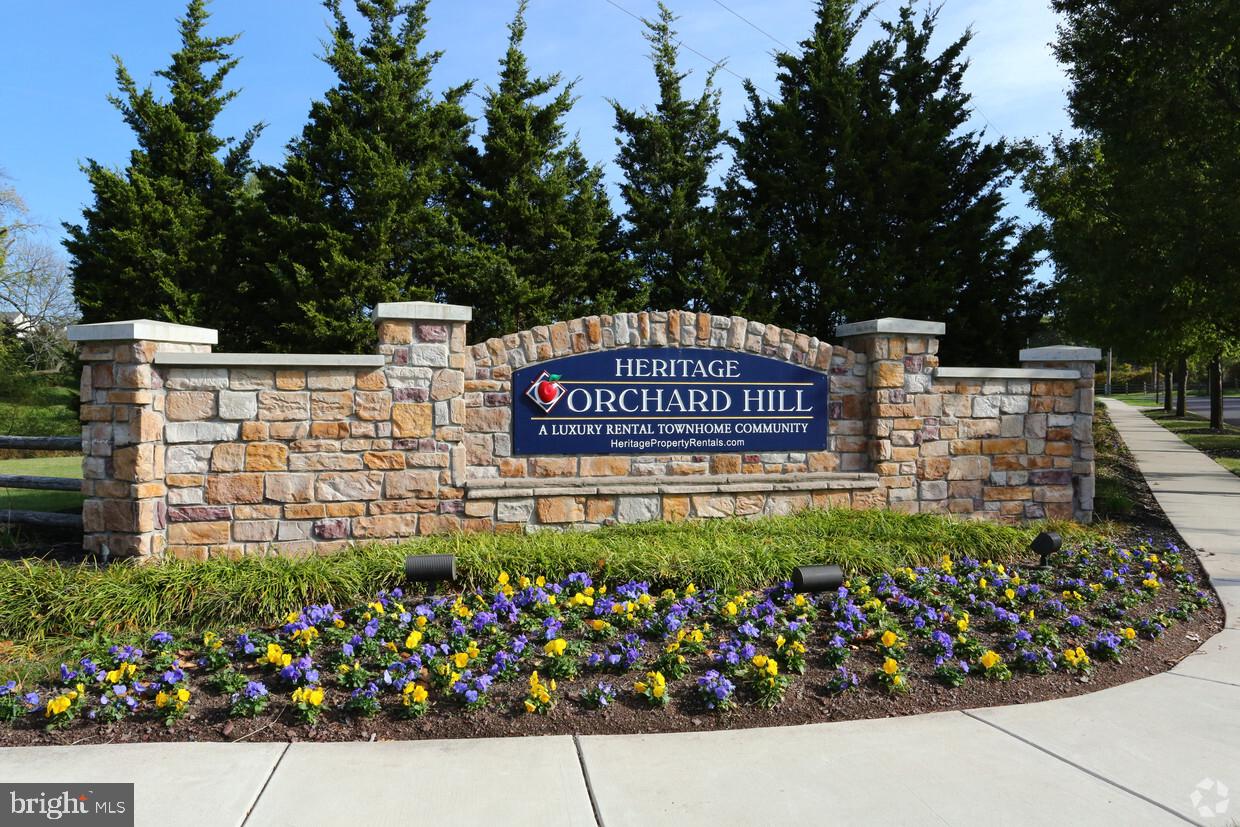ORCHARD HILL - Residential Lease