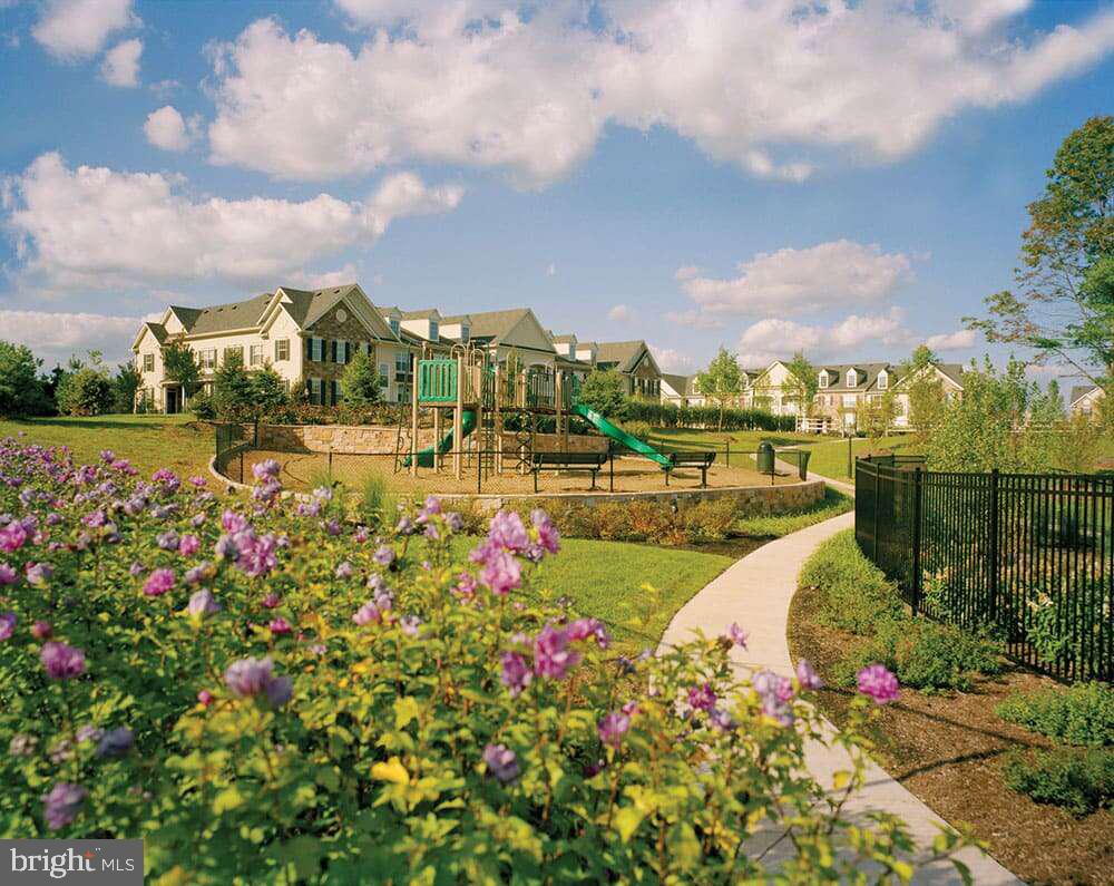 ORCHARD HILL - Residential Lease