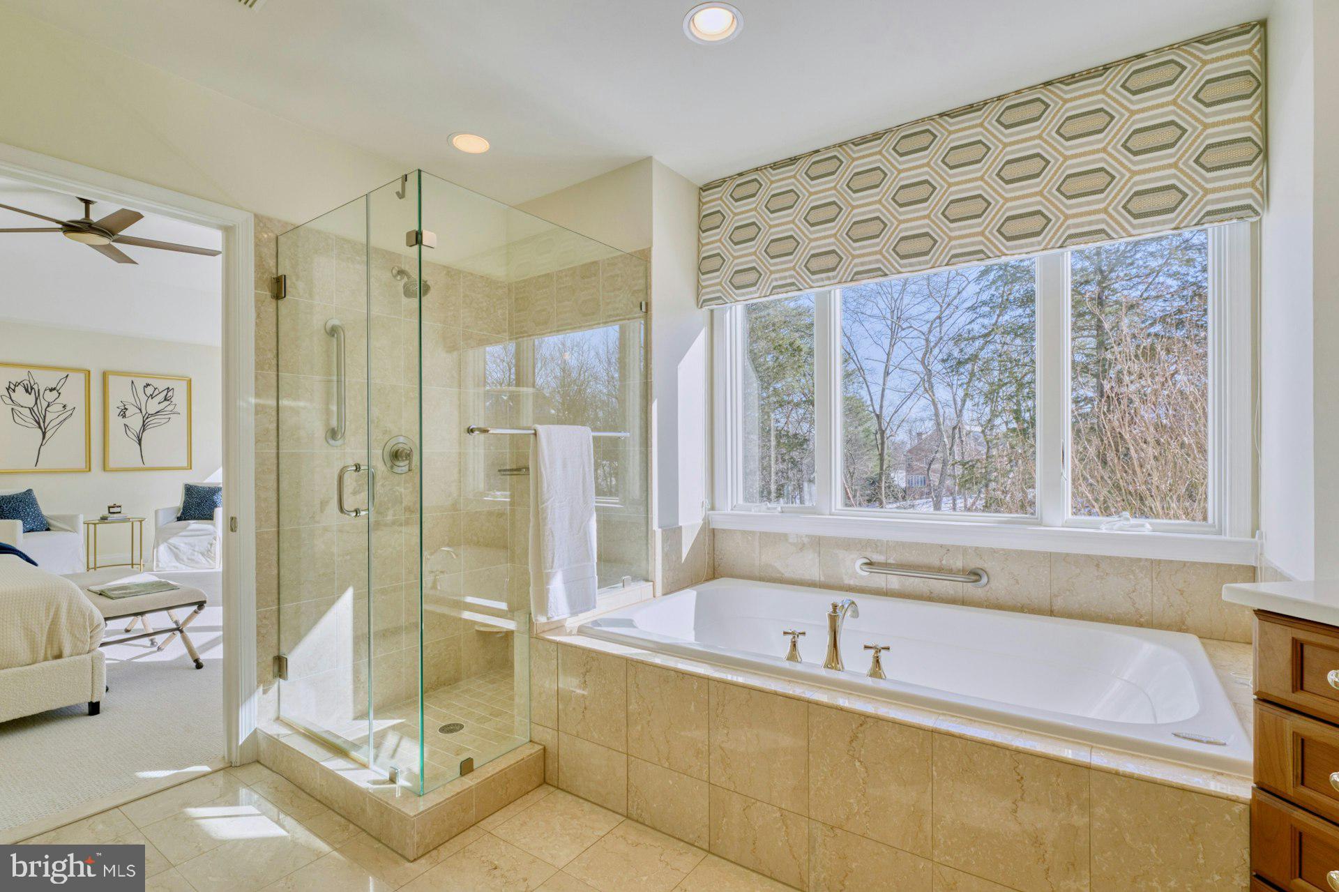 RIVER CREEK - Residential