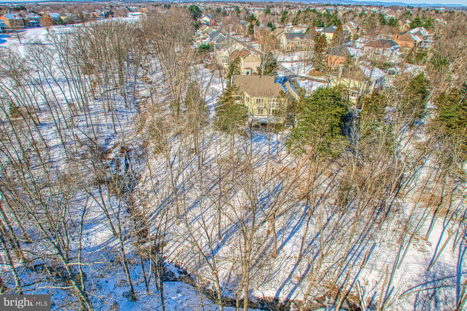 RIVER CREEK - Residential