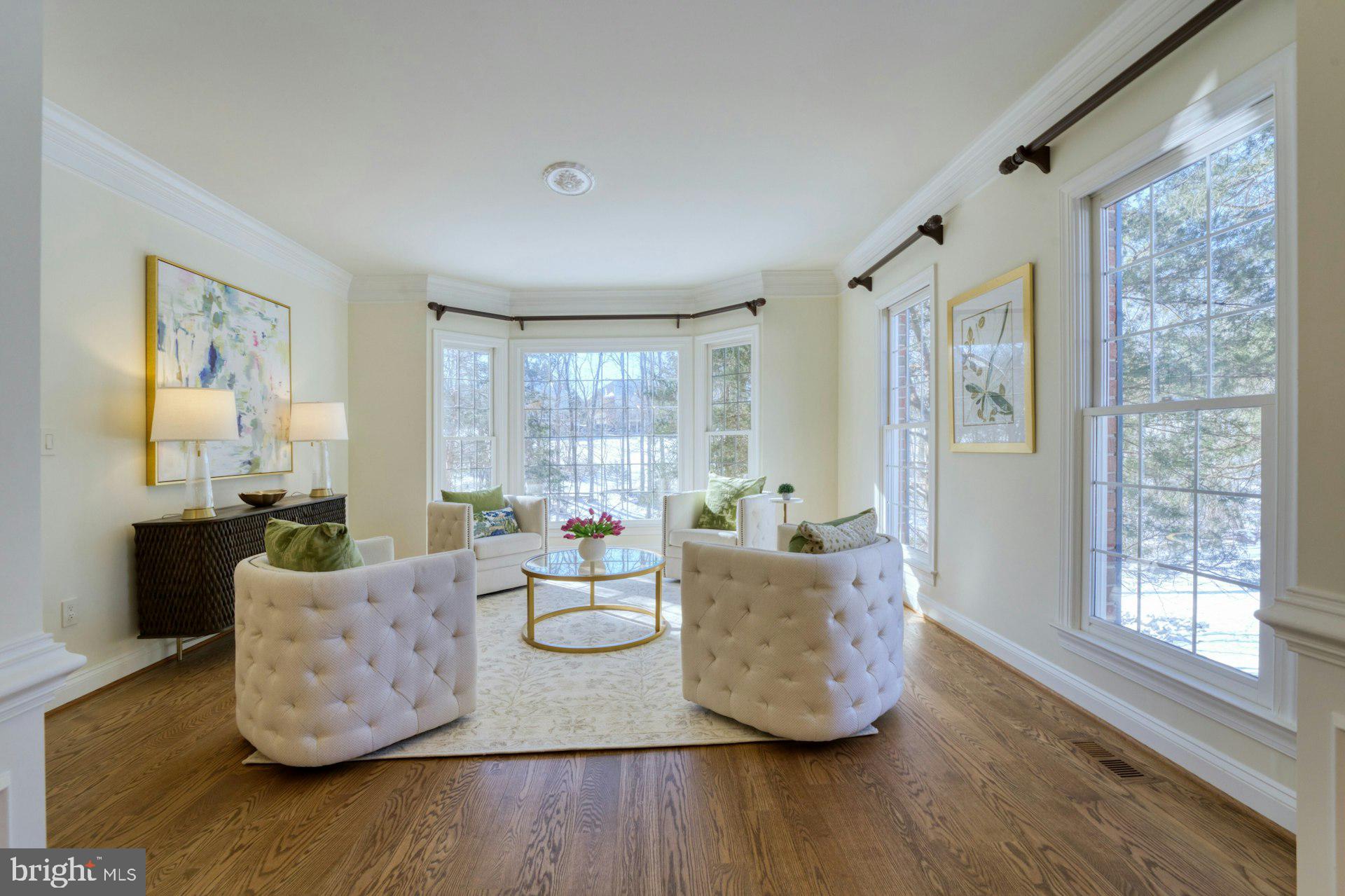 RIVER CREEK - Residential