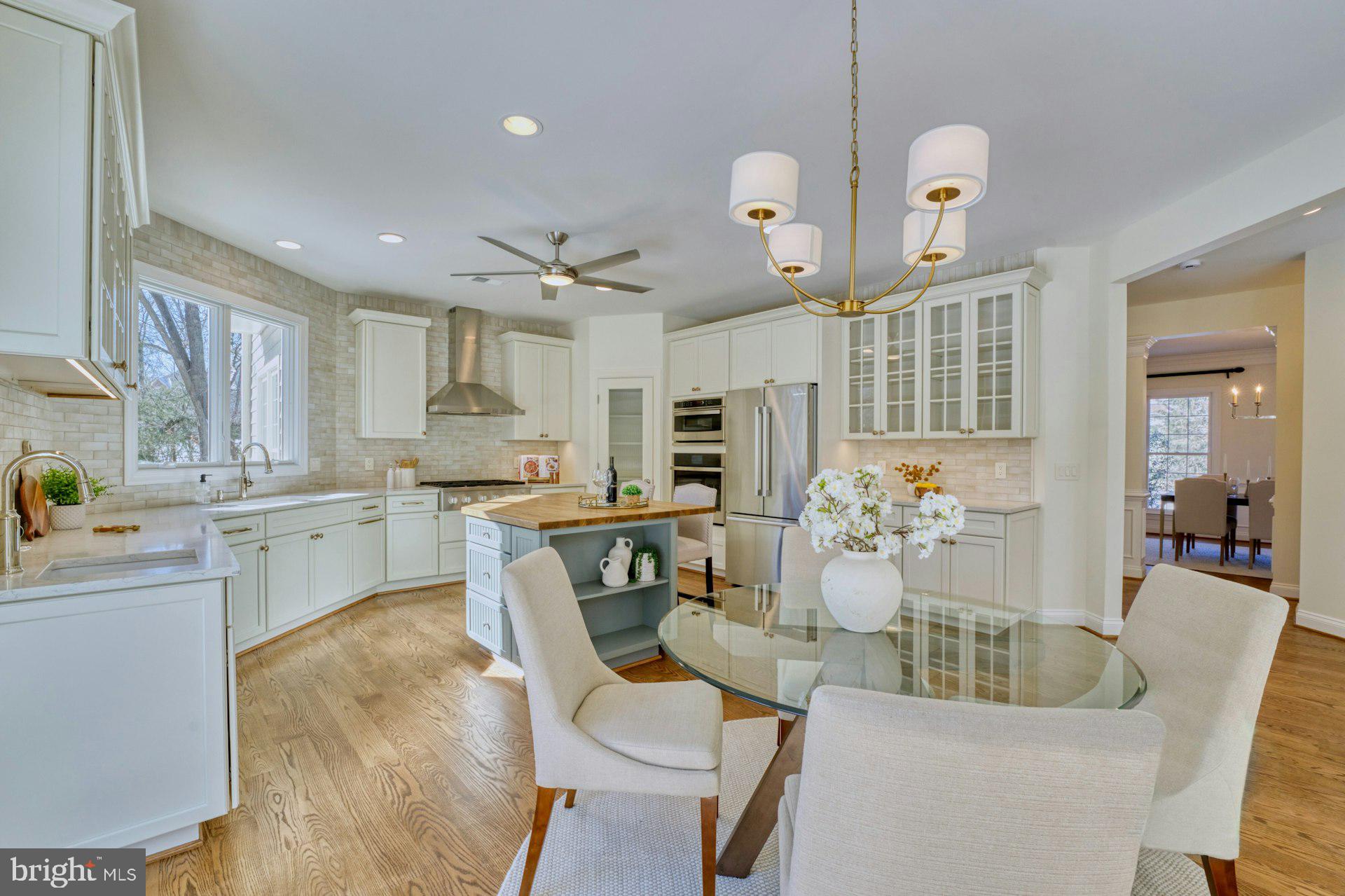 RIVER CREEK - Residential