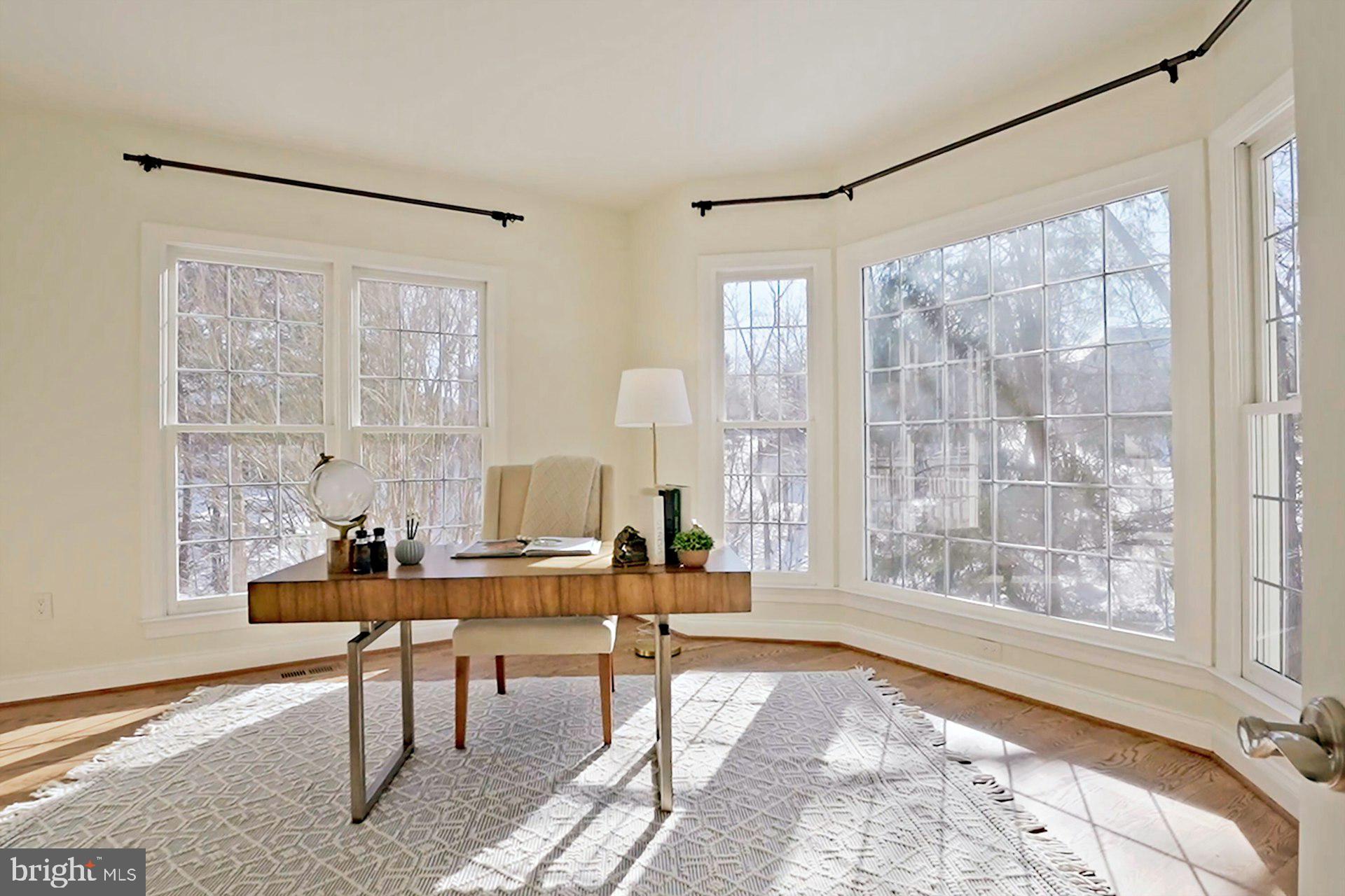 RIVER CREEK - Residential