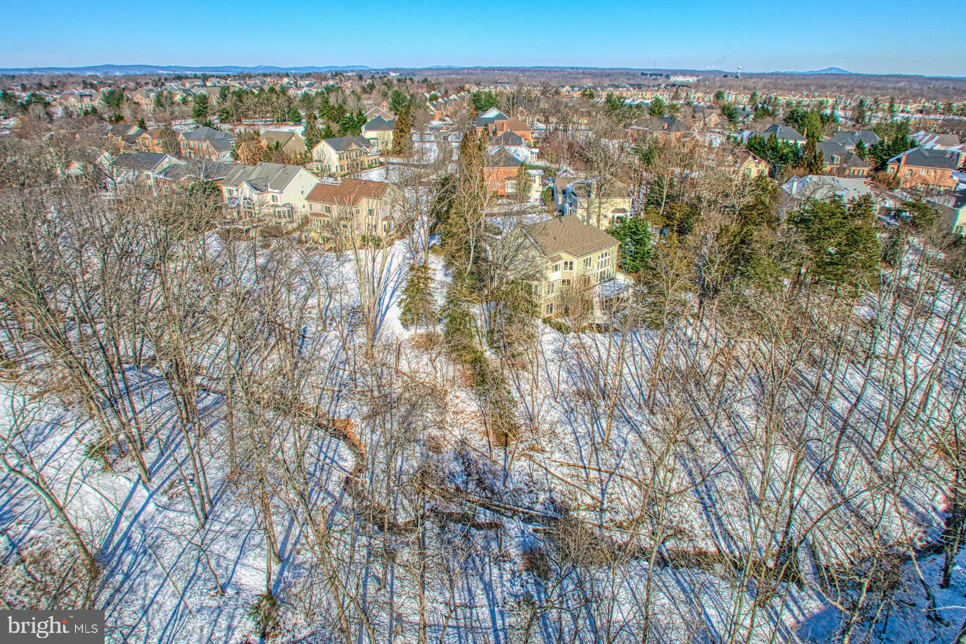 RIVER CREEK - Residential