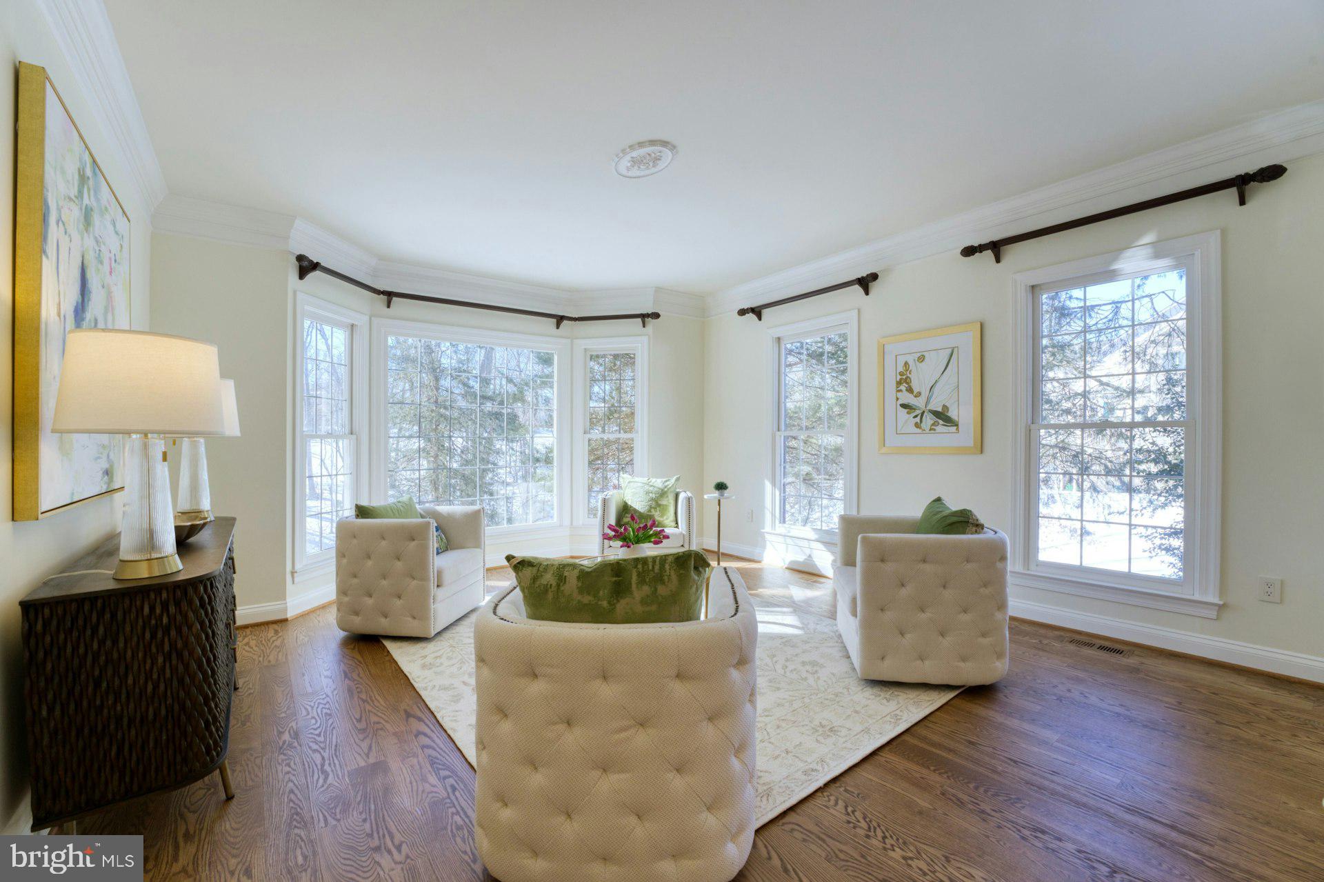 RIVER CREEK - Residential