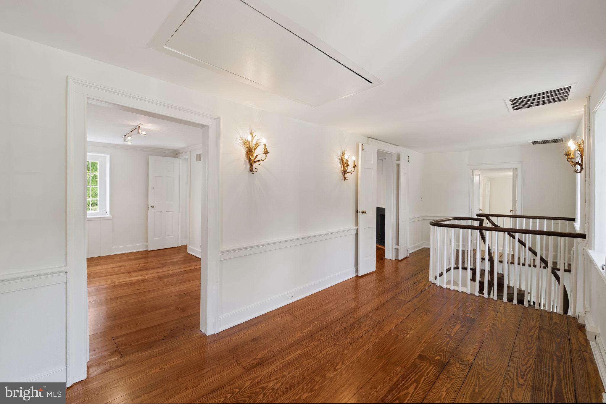 MIDDLEBURG - Residential