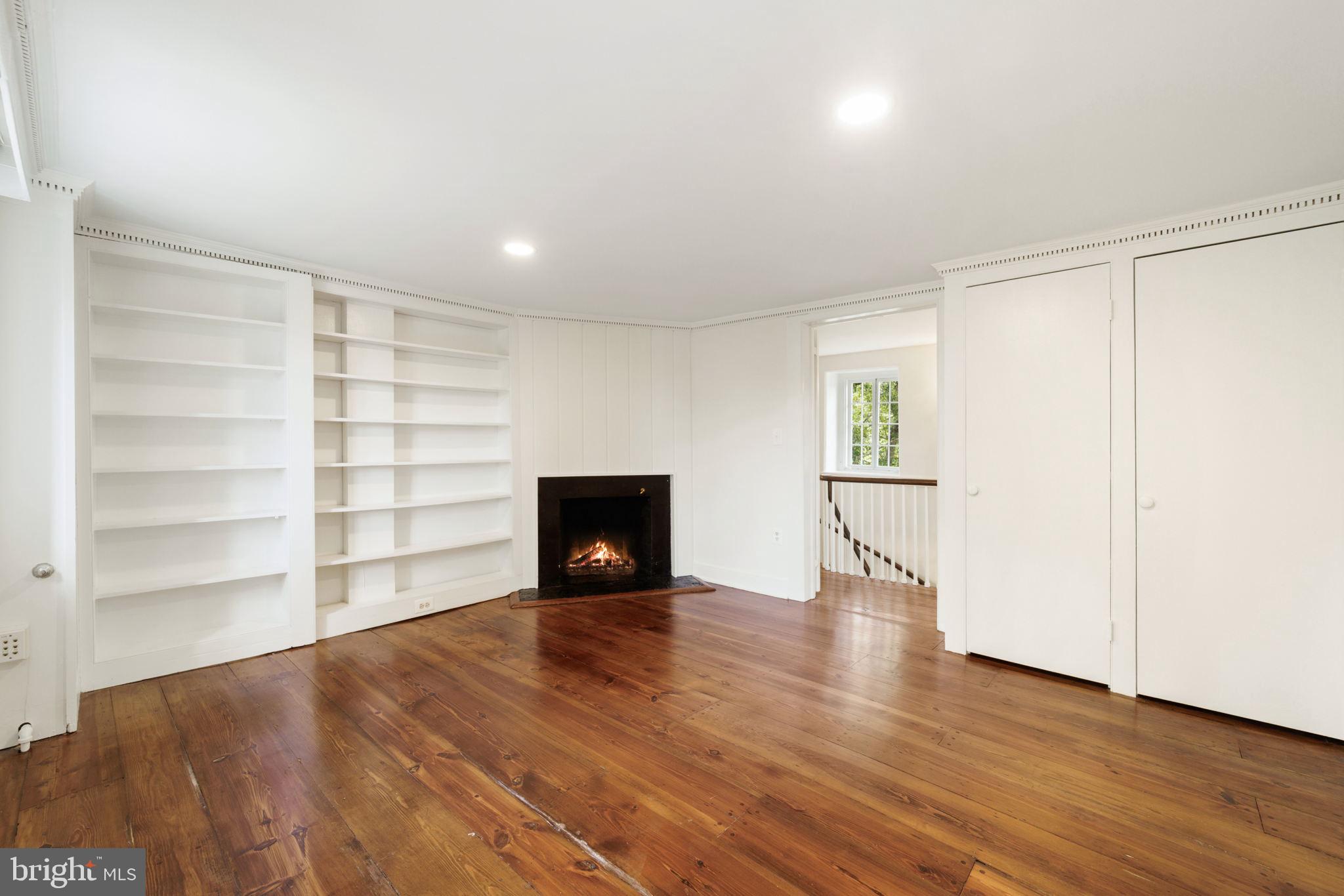 MIDDLEBURG - Residential