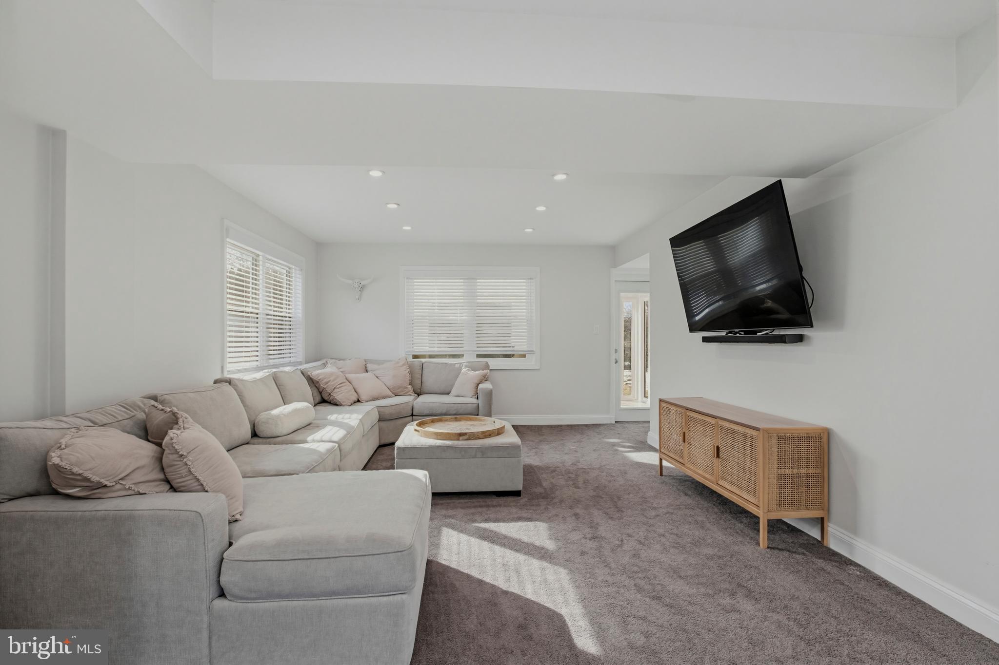 ASPEN KNOLLS - Residential