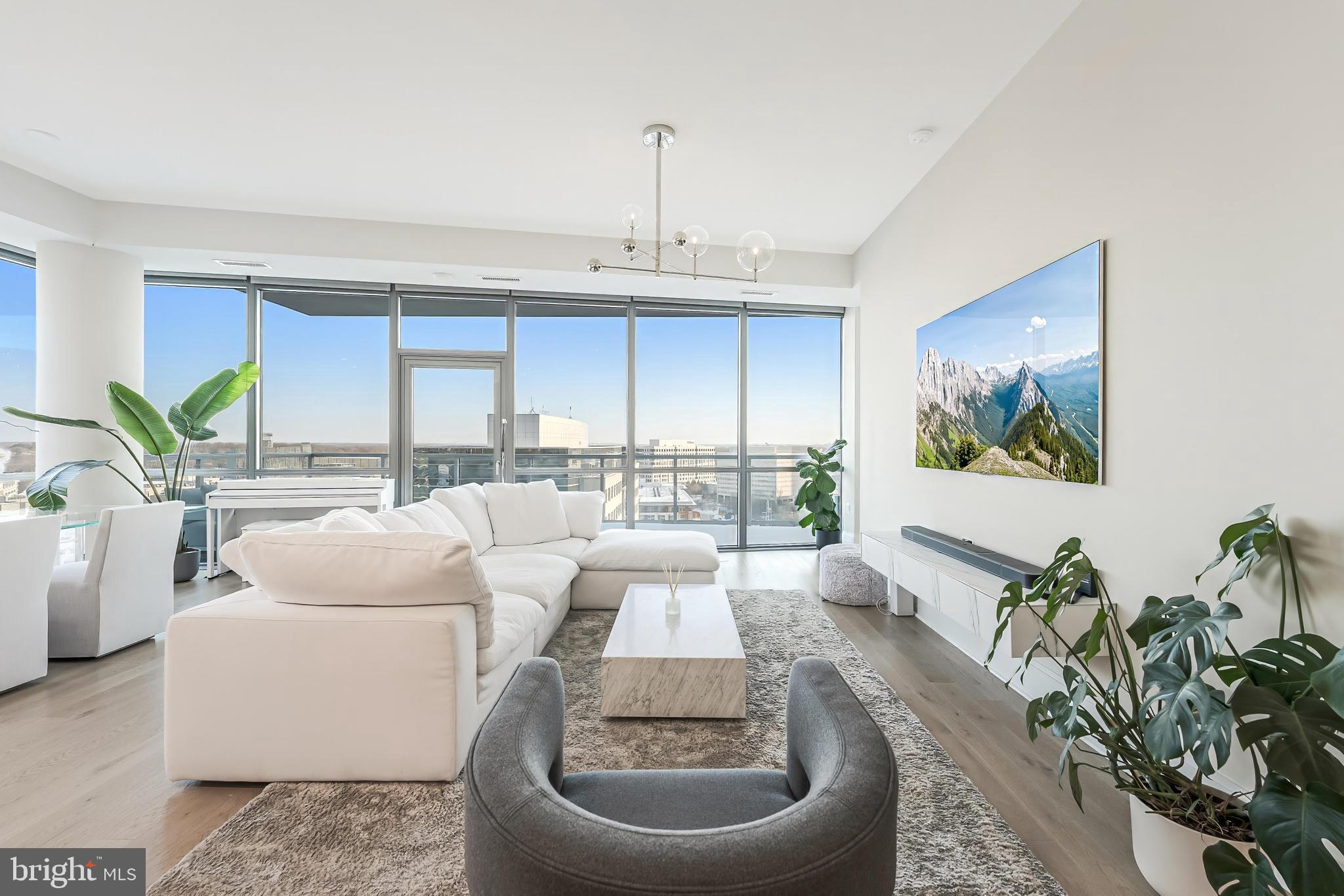 TYSONS CORNER - Residential