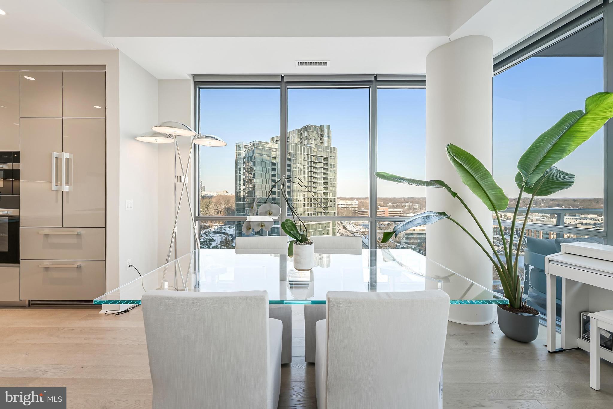 TYSONS CORNER - Residential