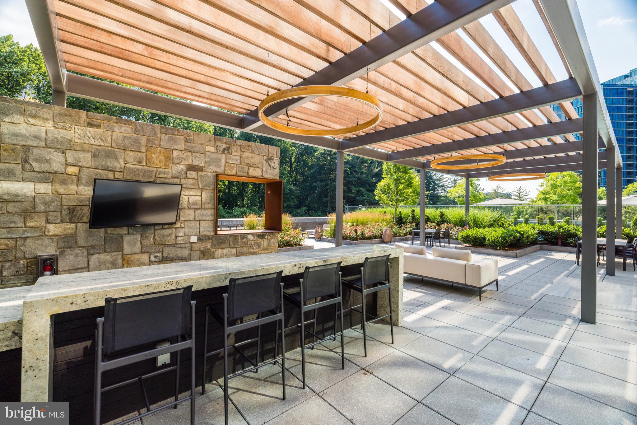 TYSONS CORNER - Residential