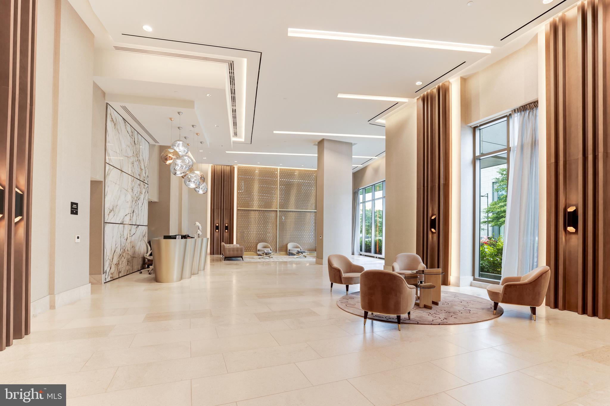 TYSONS CORNER - Residential