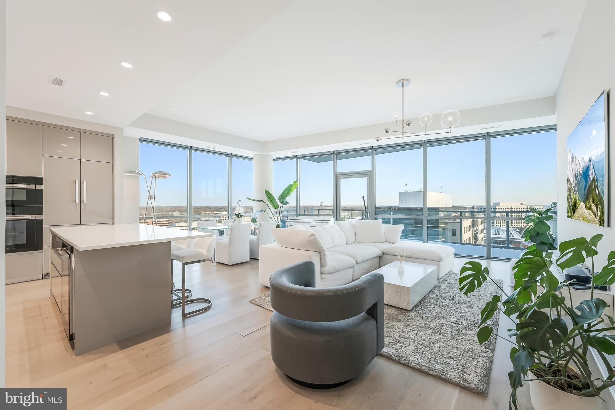 TYSONS CORNER - Residential