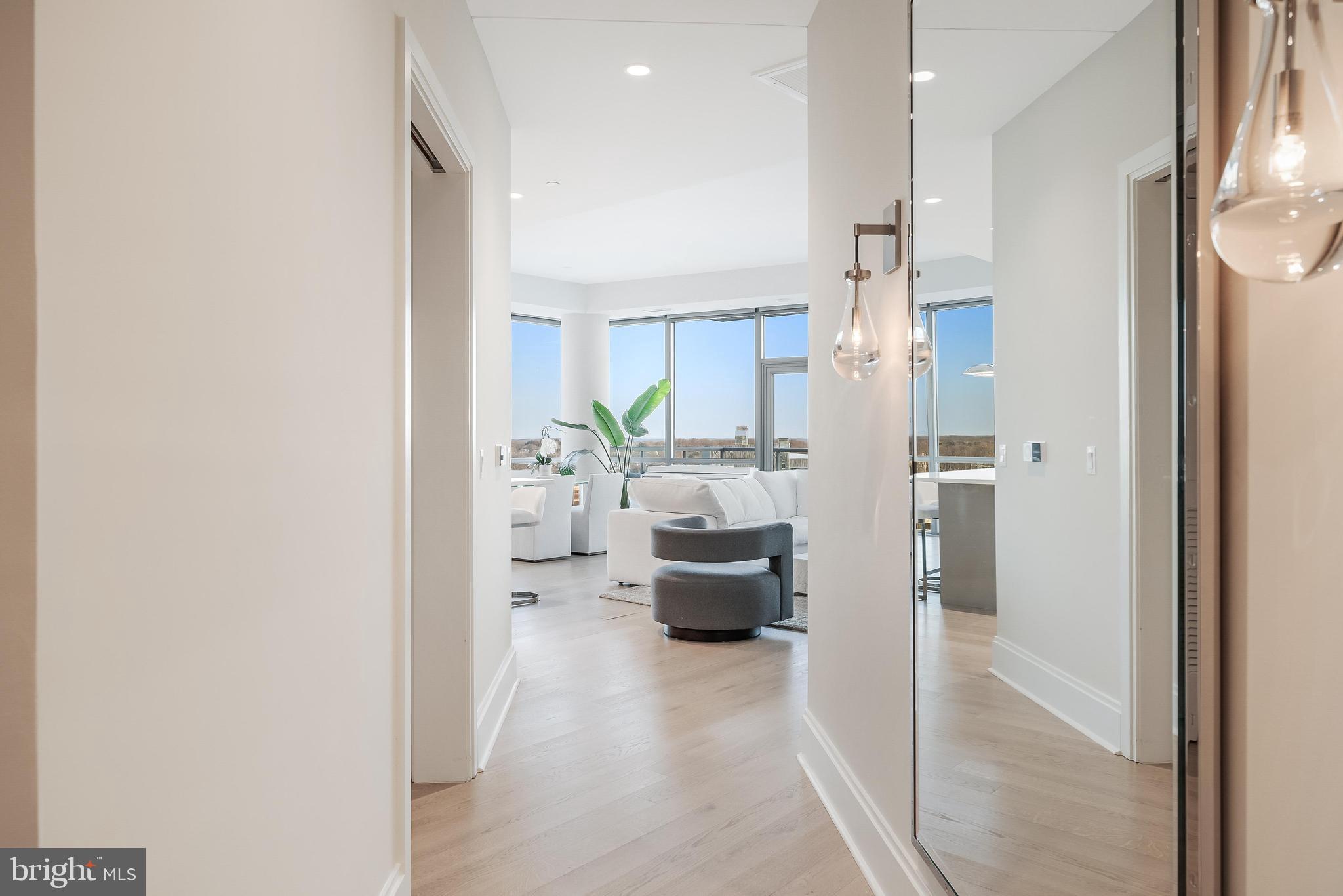 TYSONS CORNER - Residential