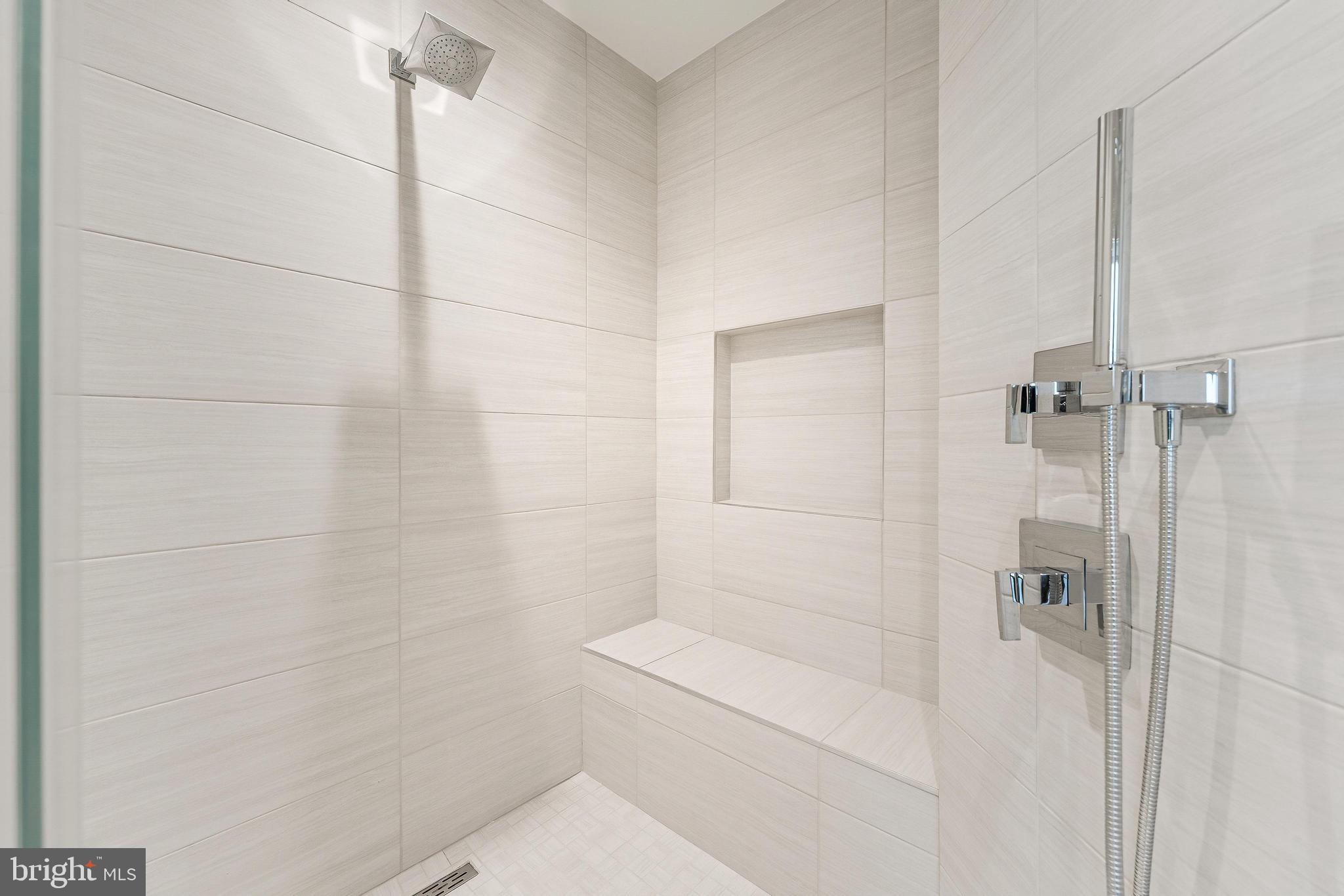 TYSONS CORNER - Residential