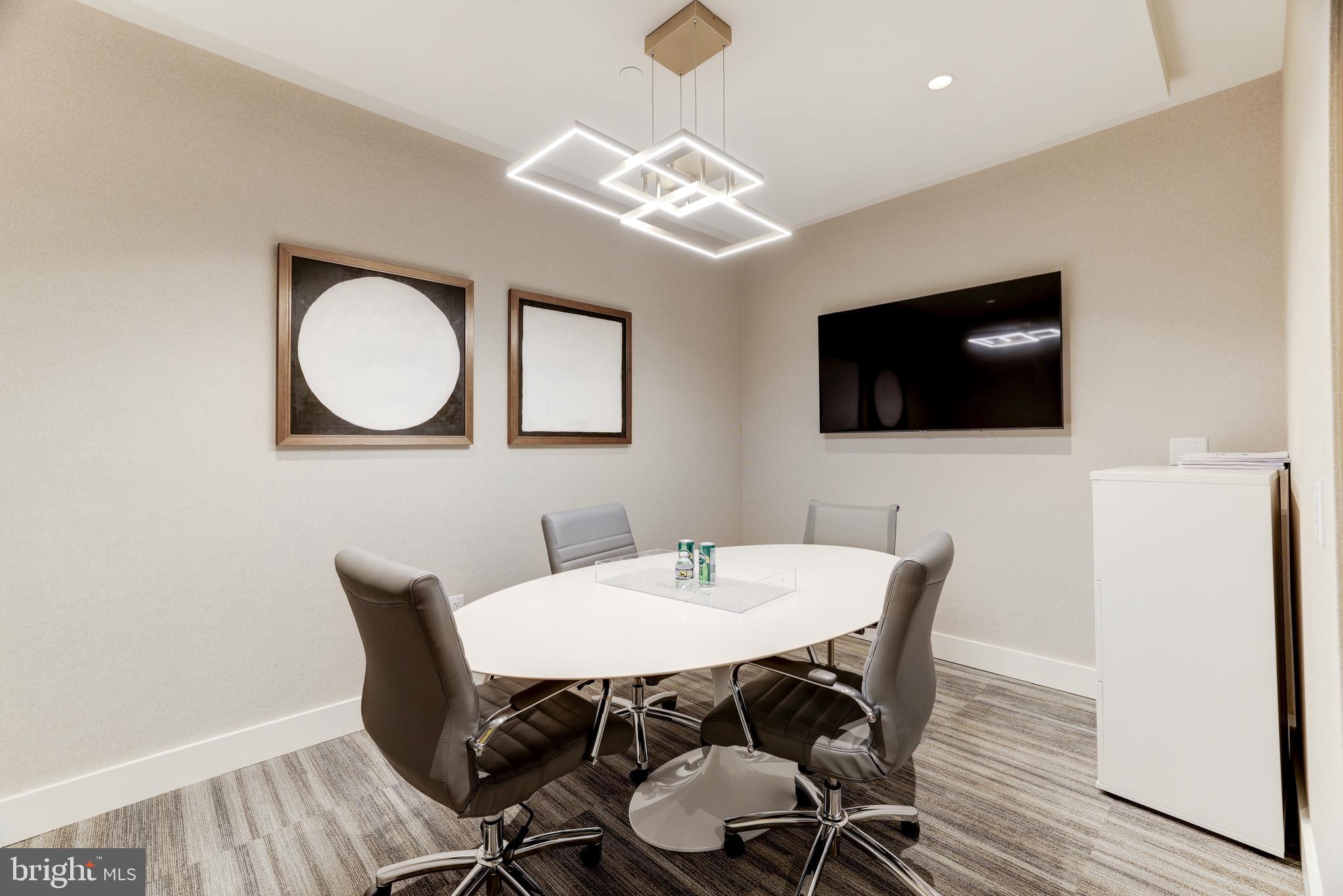 TYSONS CORNER - Residential