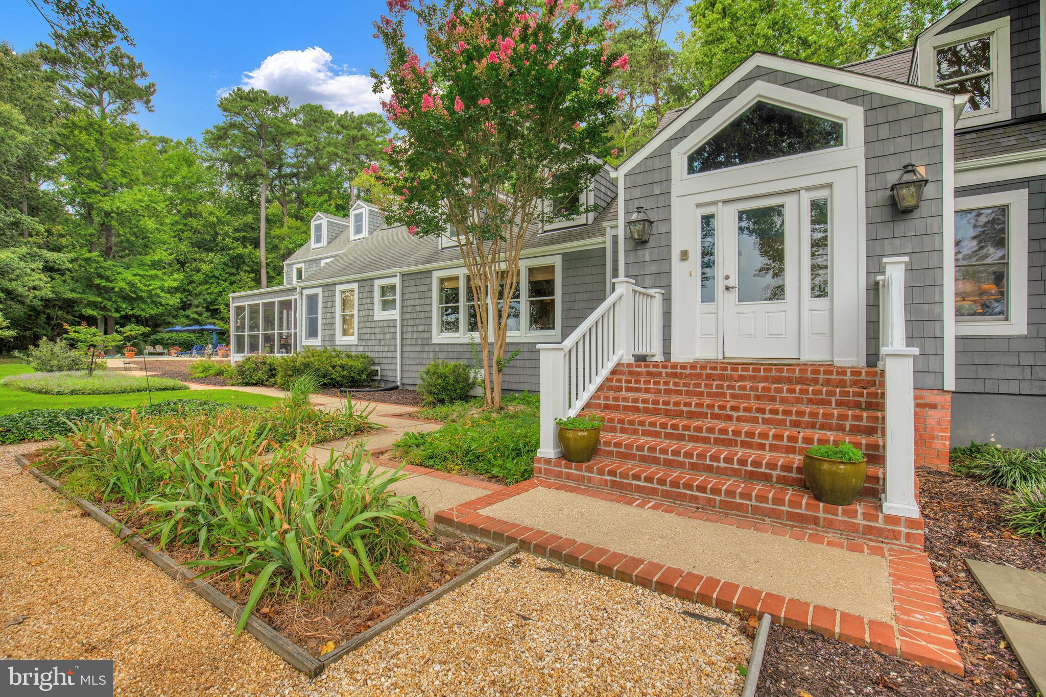 SNOW HILL MANOR - Residential