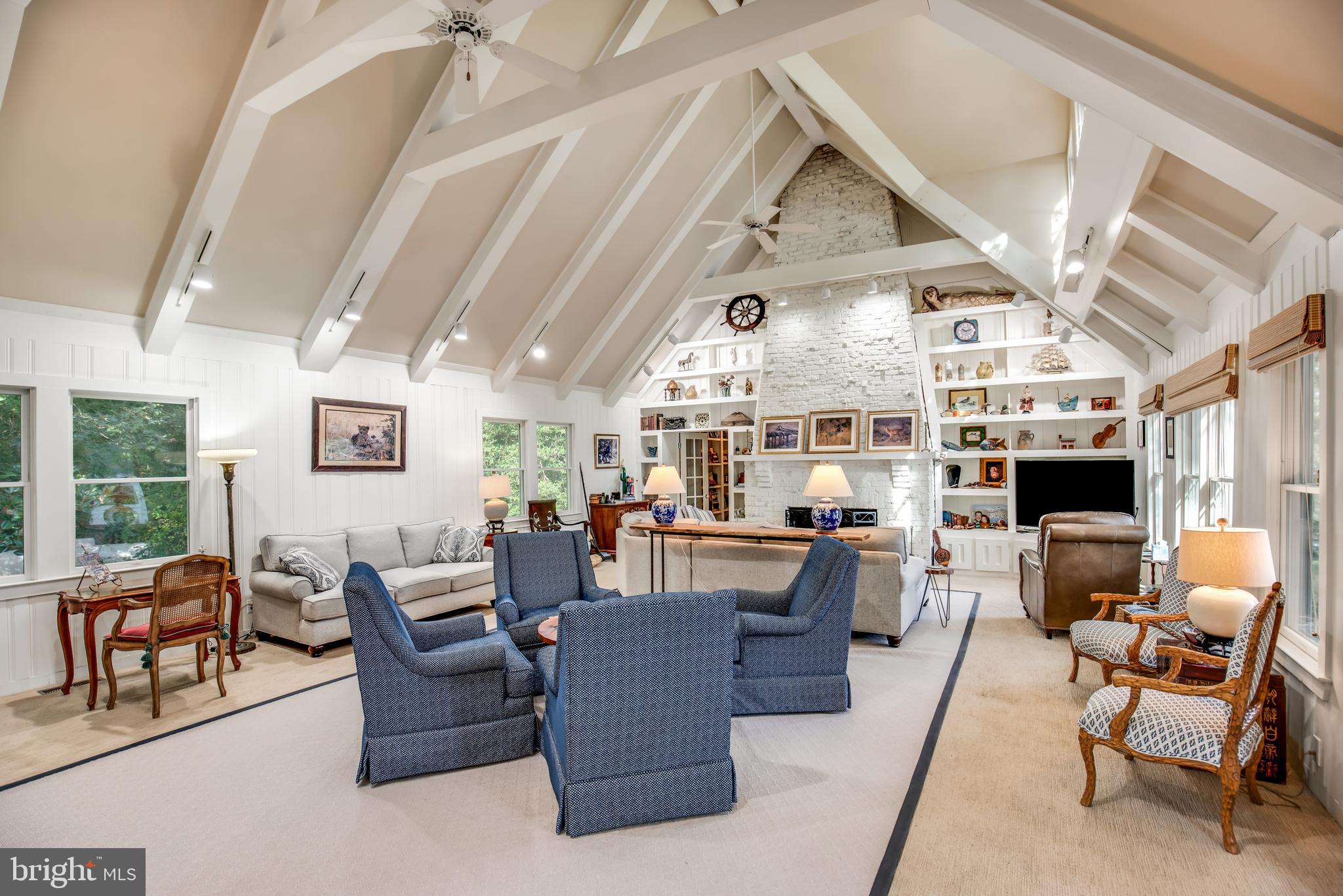 SNOW HILL MANOR - Residential