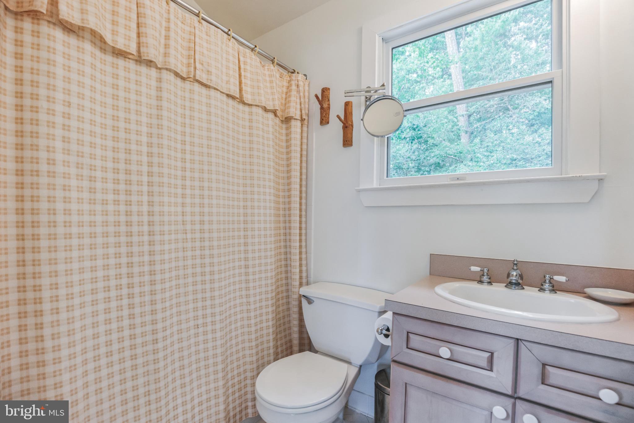 SNOW HILL MANOR - Residential