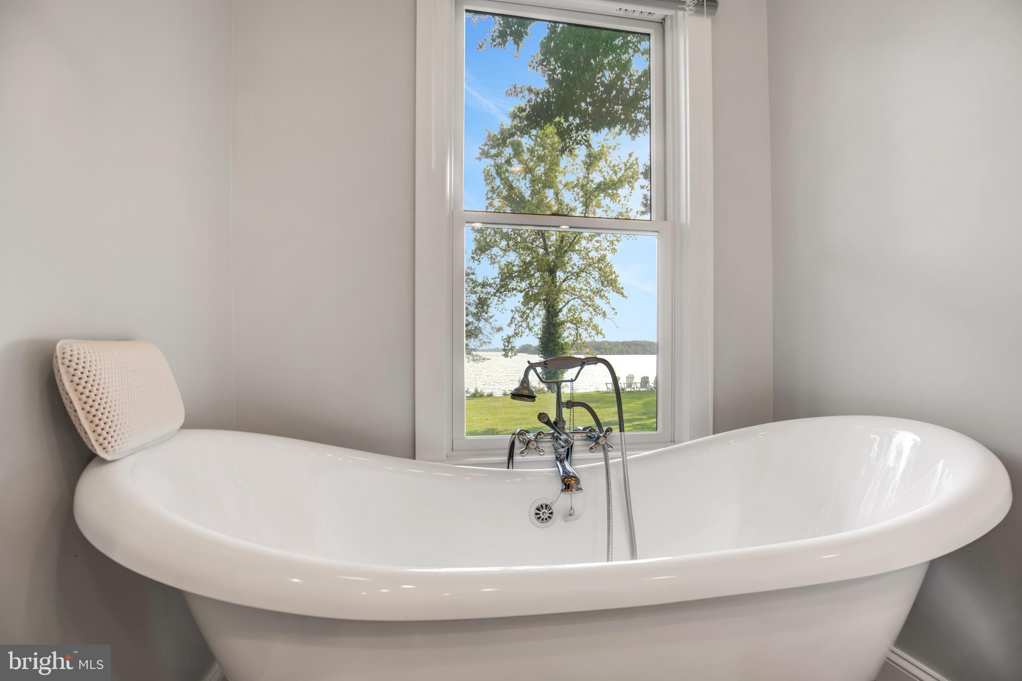 SNOW HILL MANOR - Residential