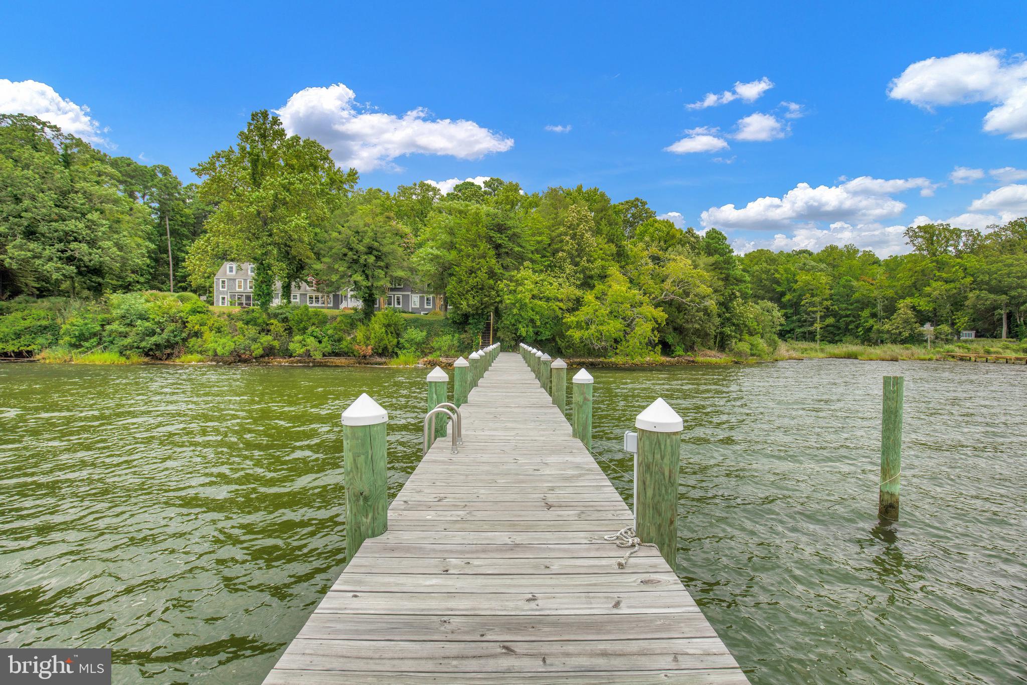 SNOW HILL MANOR - Residential