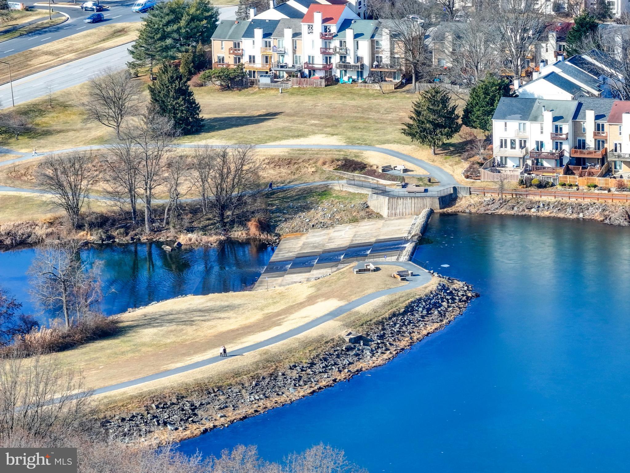 VILLAGE OF OWEN BROWN - Residential