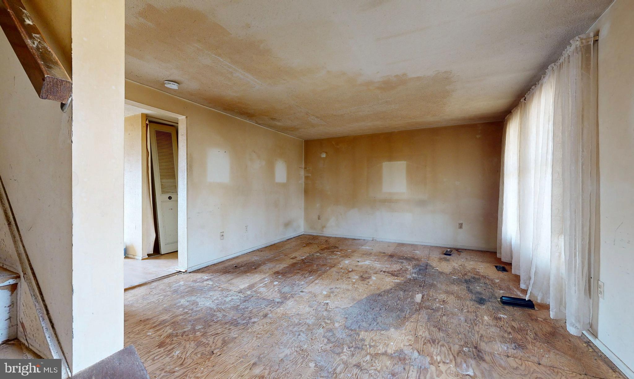 VILLAGE OF OWEN BROWN - Residential