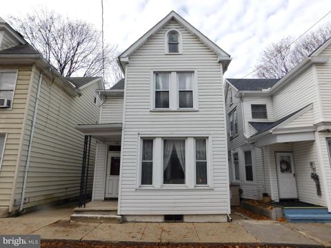 134 S SCHUYLKILL AVENUE TAMAQUA PA 18252