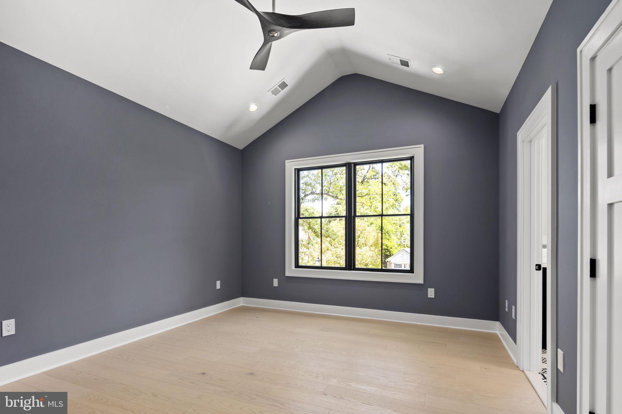 ASHTON HEIGHTS - Residential